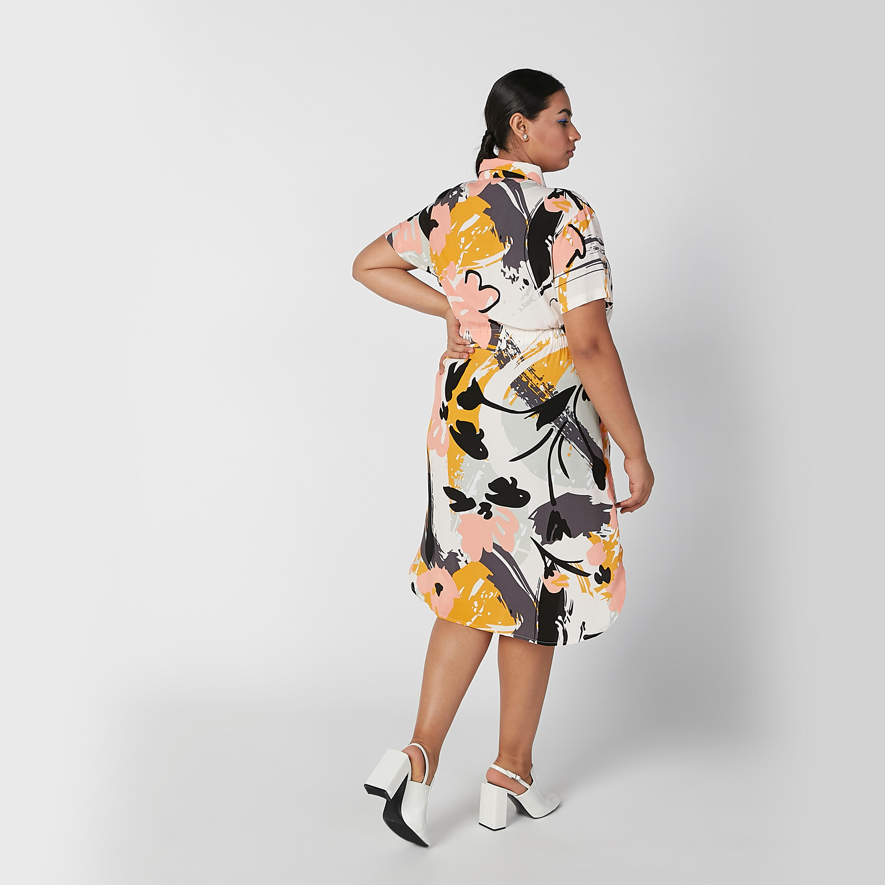 فستان قميص ميدي بأكمام قصيرة وأربطة وطبعات-women-clothing-dresses-image-5