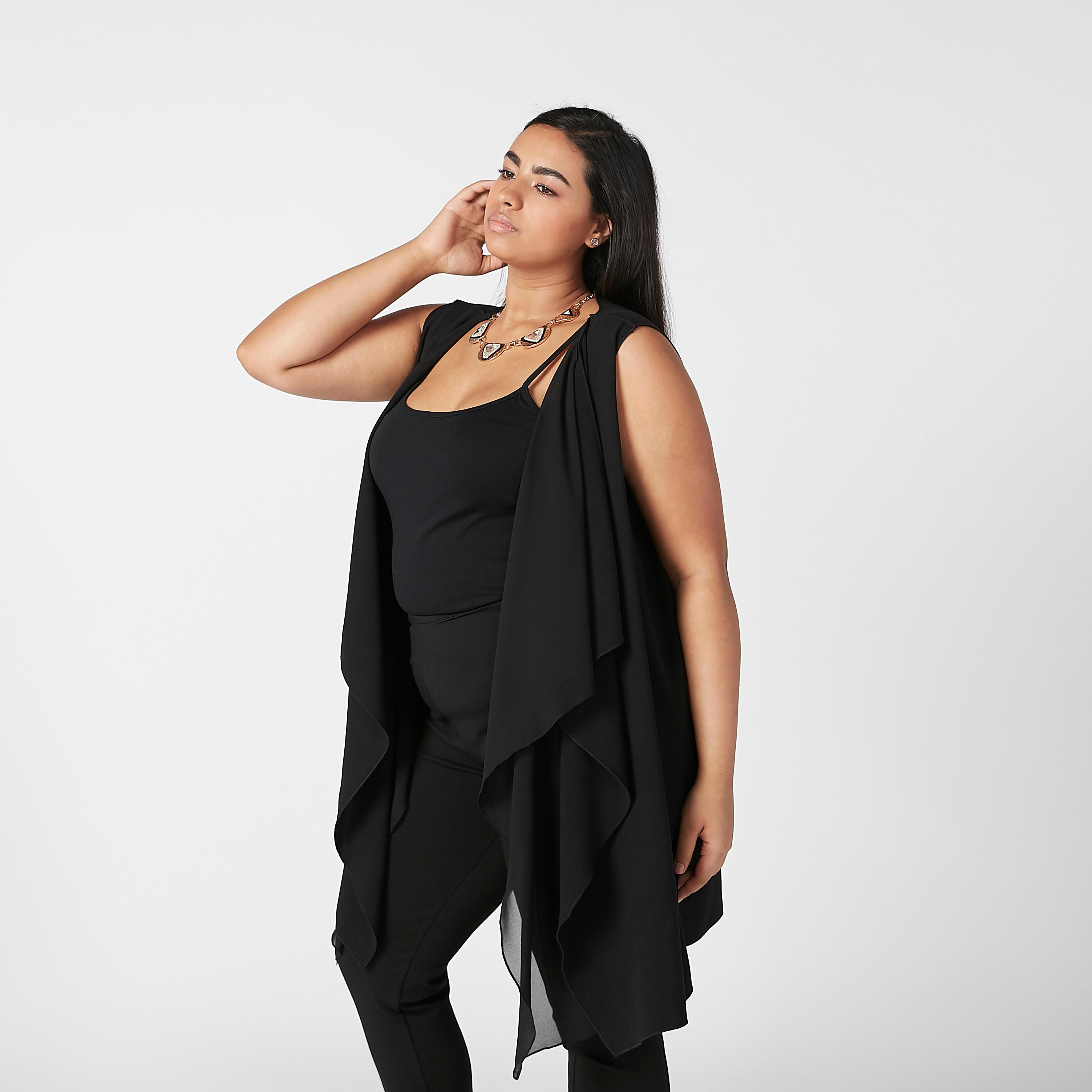سترة بارزة الملمس دون أكمام بقصّة واسعة وتفاصيل كشكش-women-winterwear-cardigansandjumpers-cardigans-image-2