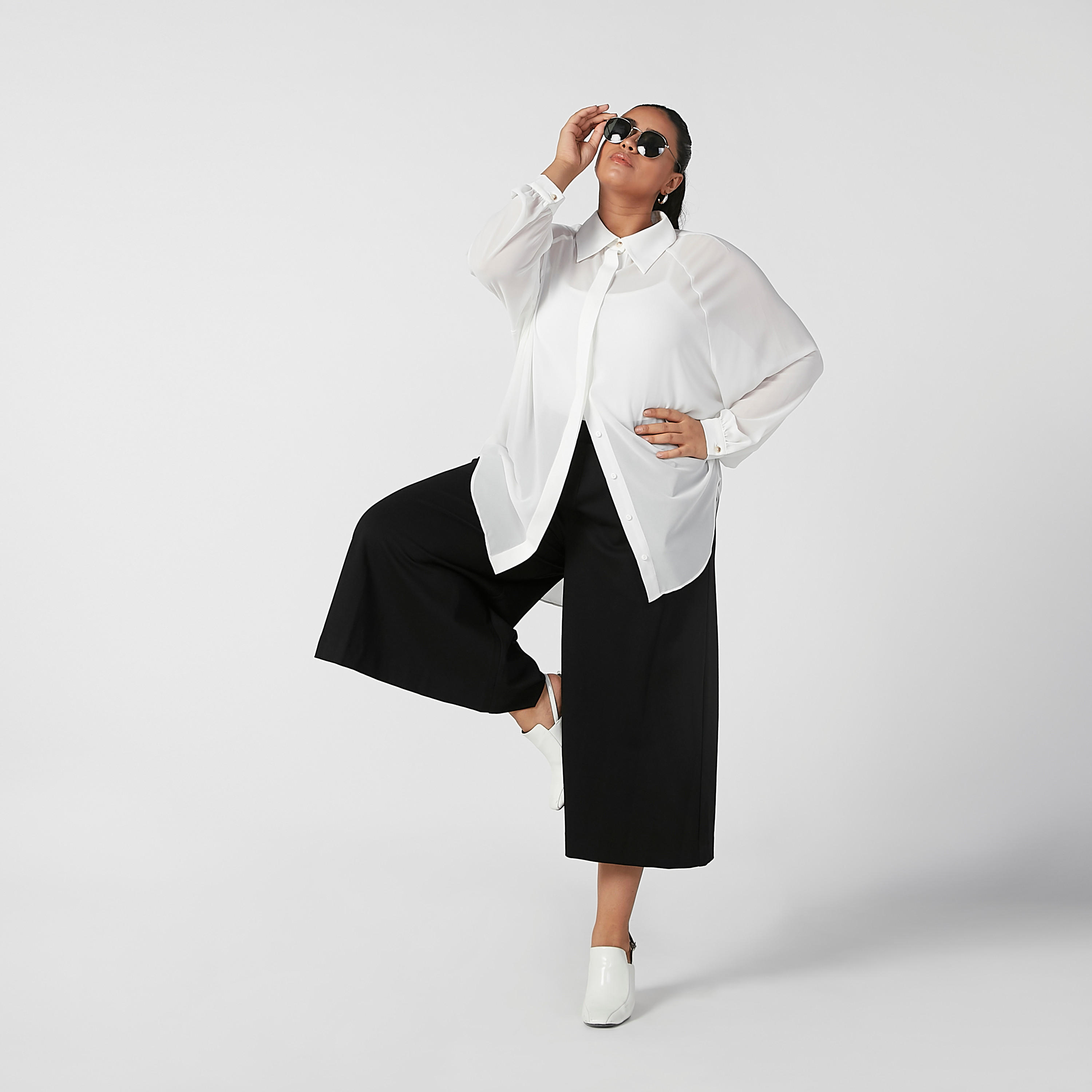 قميص سادة بأكمام طويلة وحواف غير مستوية-women-clothing-shirtsandblouses-blouses-image-1