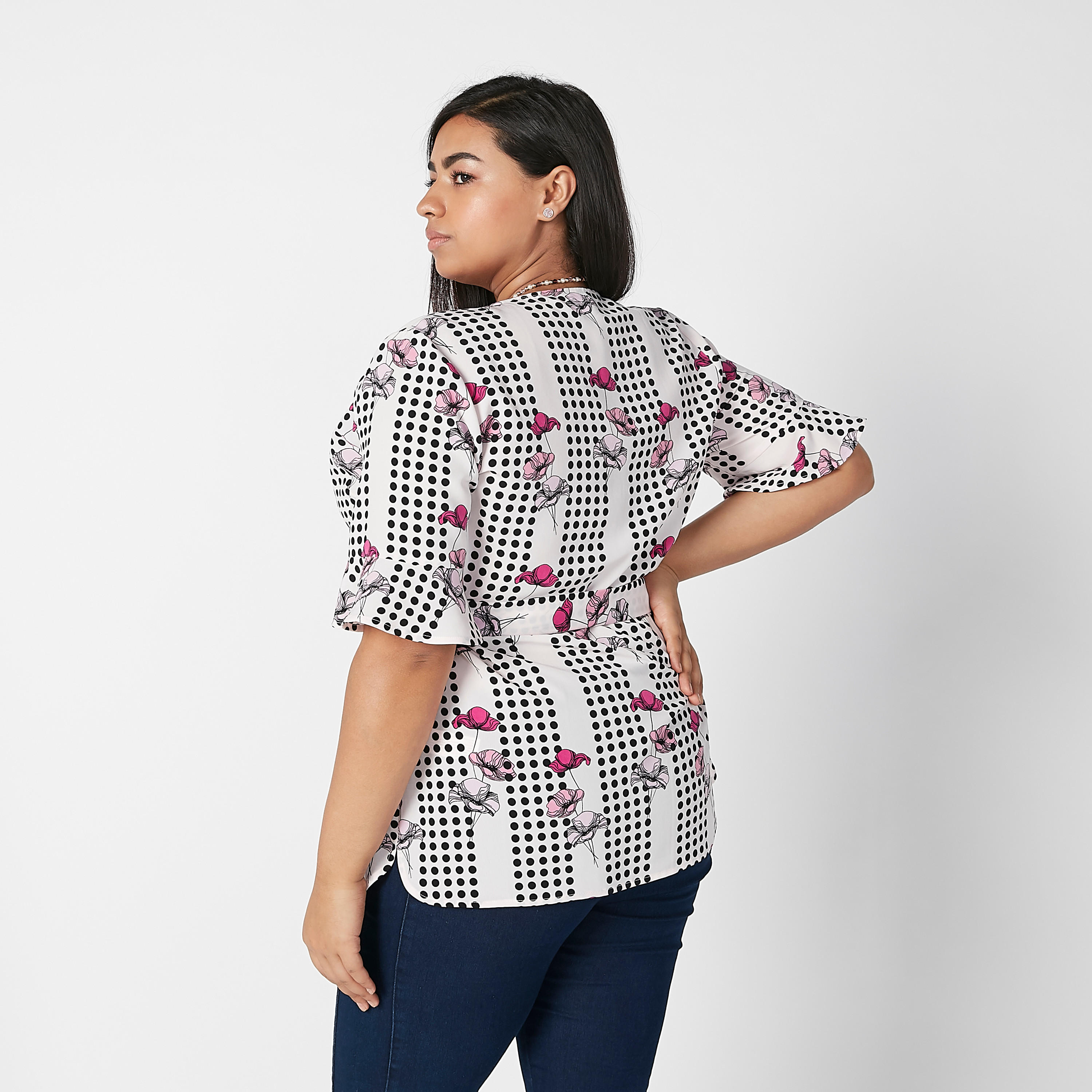 بلوزة ملفوفة بياقة V وأكمام واسعة وطبعات-women-clothing-shirtsandblouses-blouses-image-4