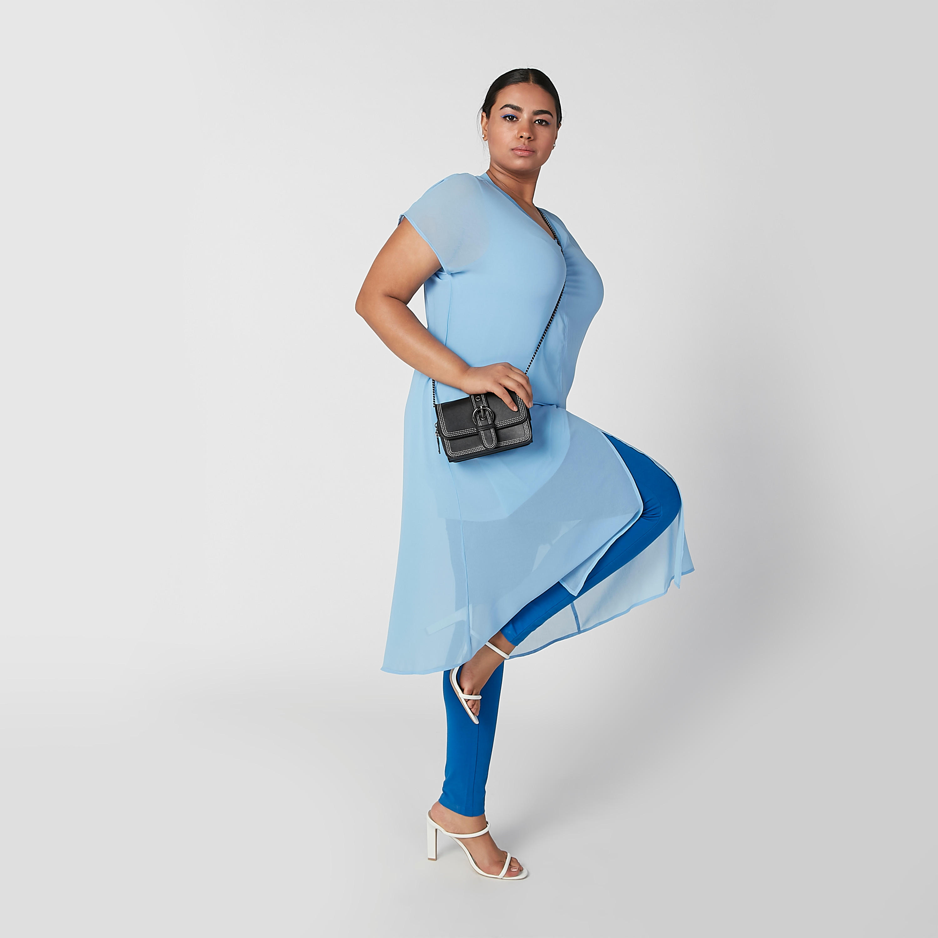 تونيك سادة بياقة V وأكمام قصيرة-women-clothing-shirtsandblouses-blouses-image-3