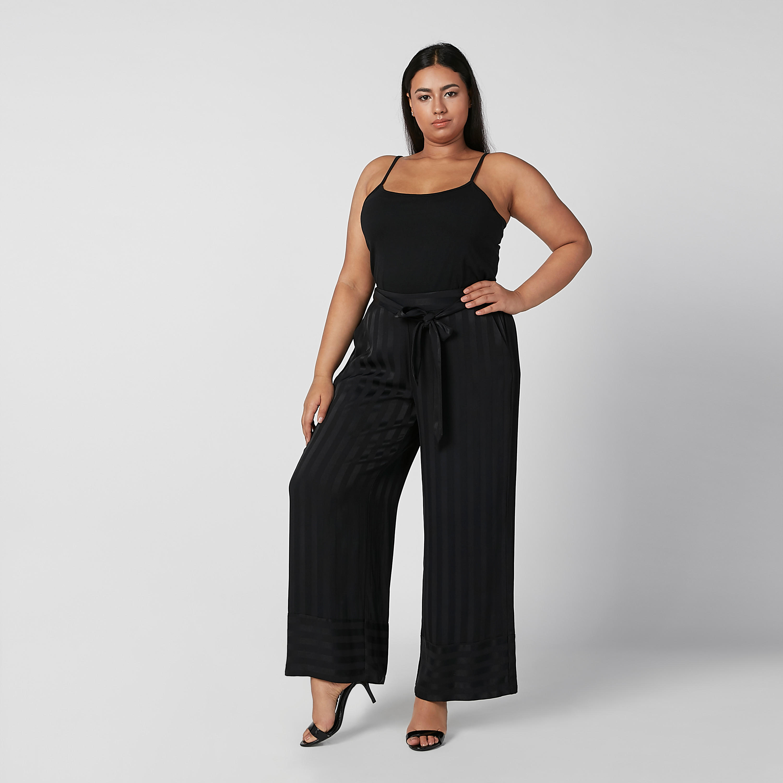 بنطلون بالازو مقلّم بأربطة وخصر مرن-women-clothing-bottoms-trousers-image-4