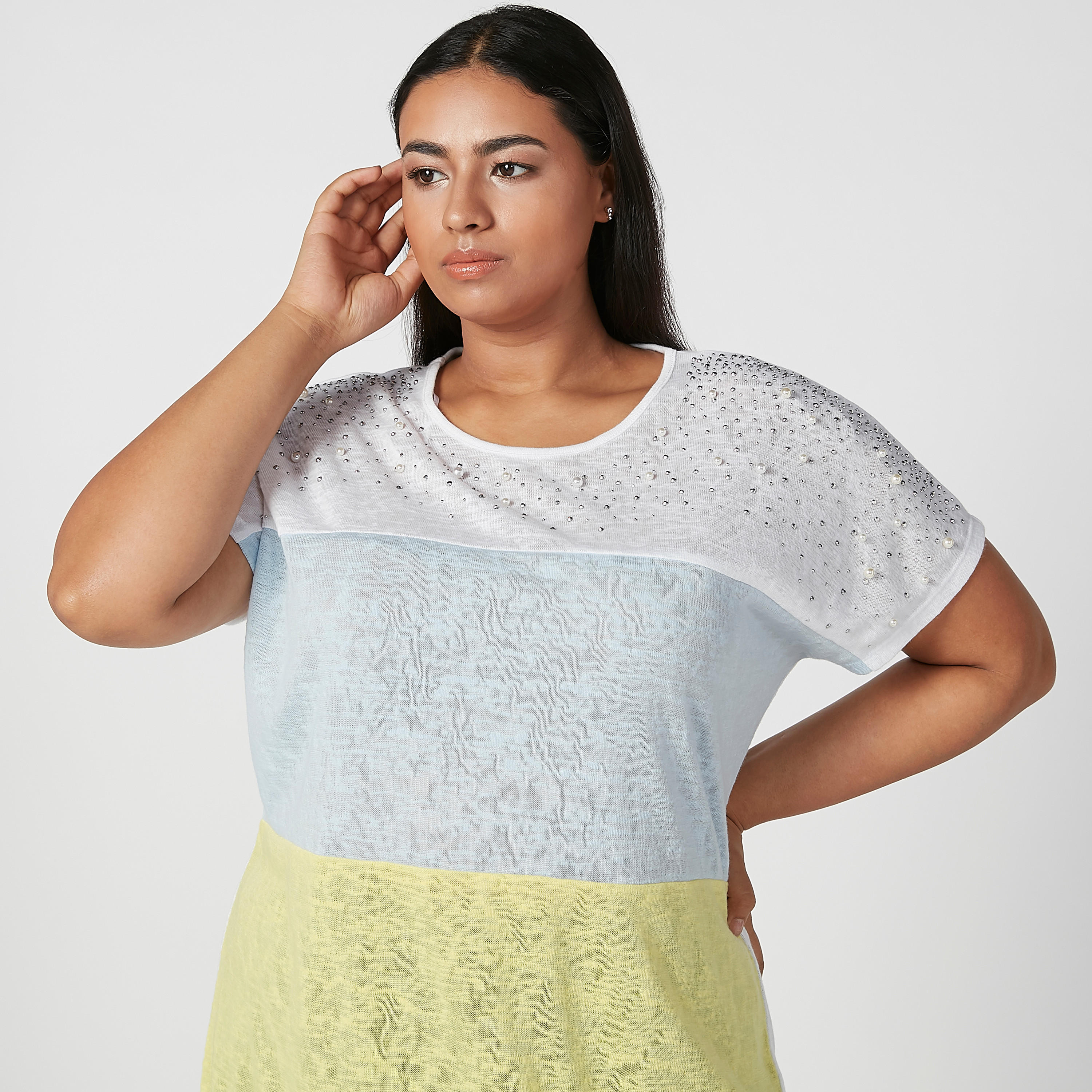 بلوزة مزيّنة بياقة مستديرة وأكمام متصلة-women-clothing-shirtsandblouses-blouses-image-3