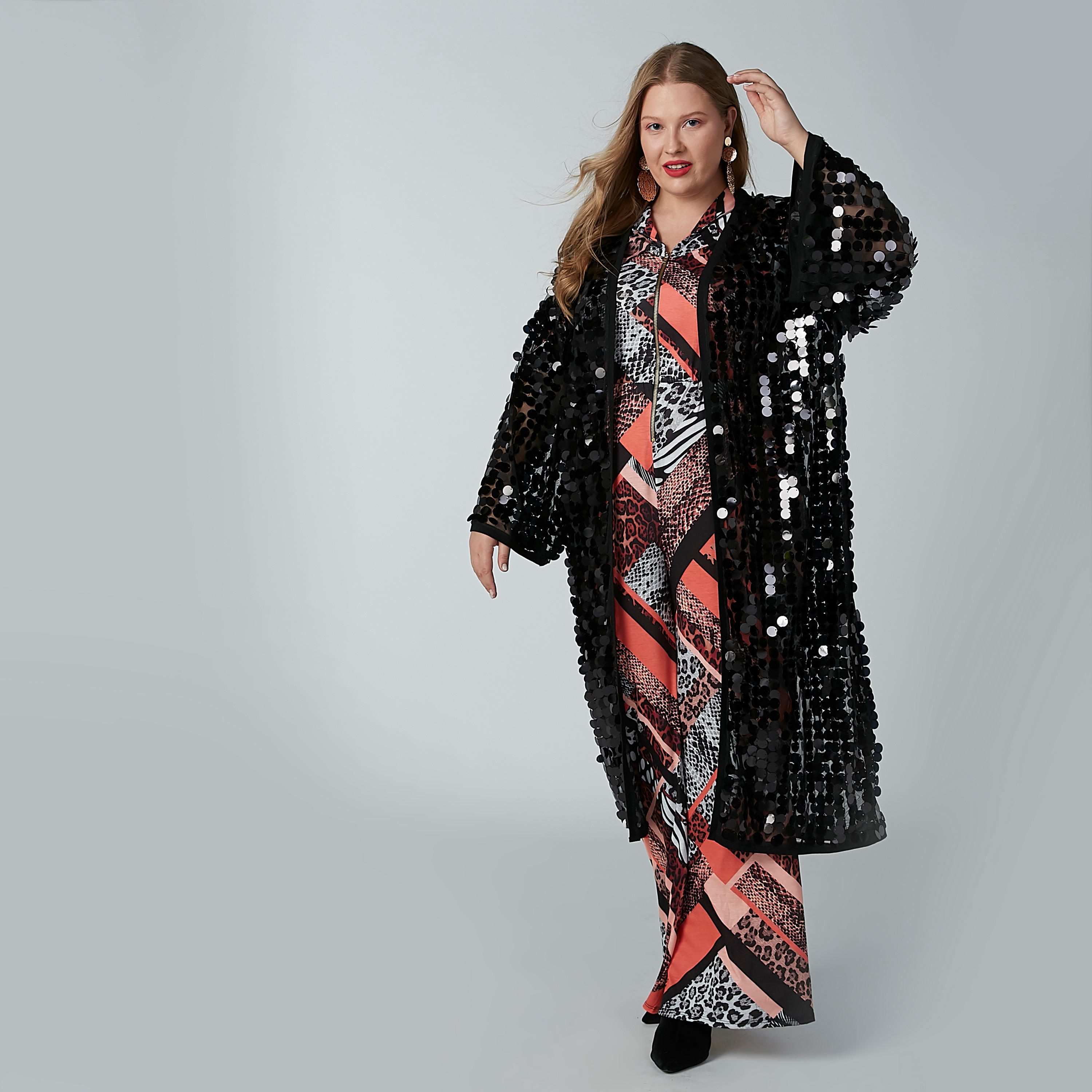 جاكيت طويل مزيّن بأكمام واسعة-women-winterwear-coatsandjackets-jackets-image-2