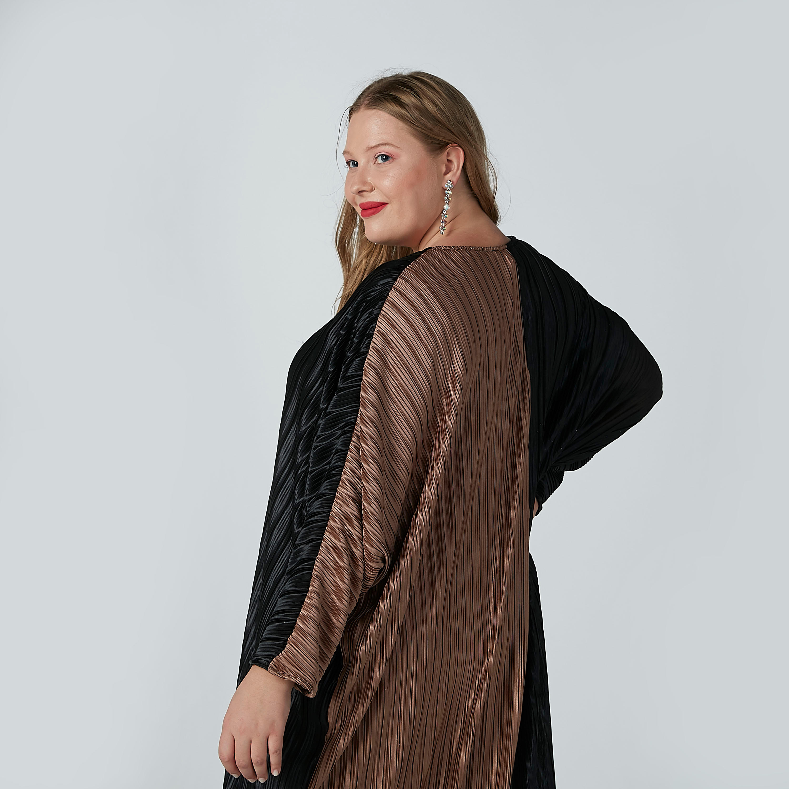فستان بارز الملمس بياقة مستديرة وأكمام قصيرة-women-clothing-dresses-image-2