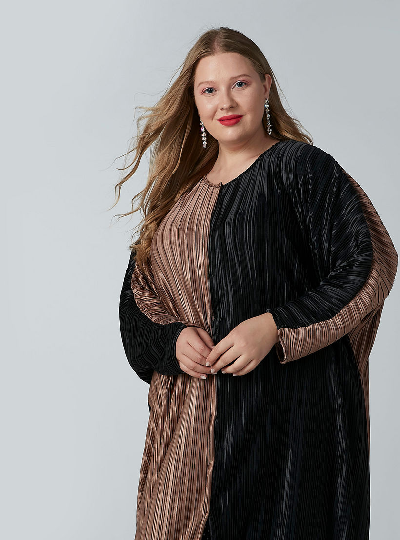 فستان بارز الملمس بياقة مستديرة وأكمام قصيرة-women-clothing-dresses-image-4