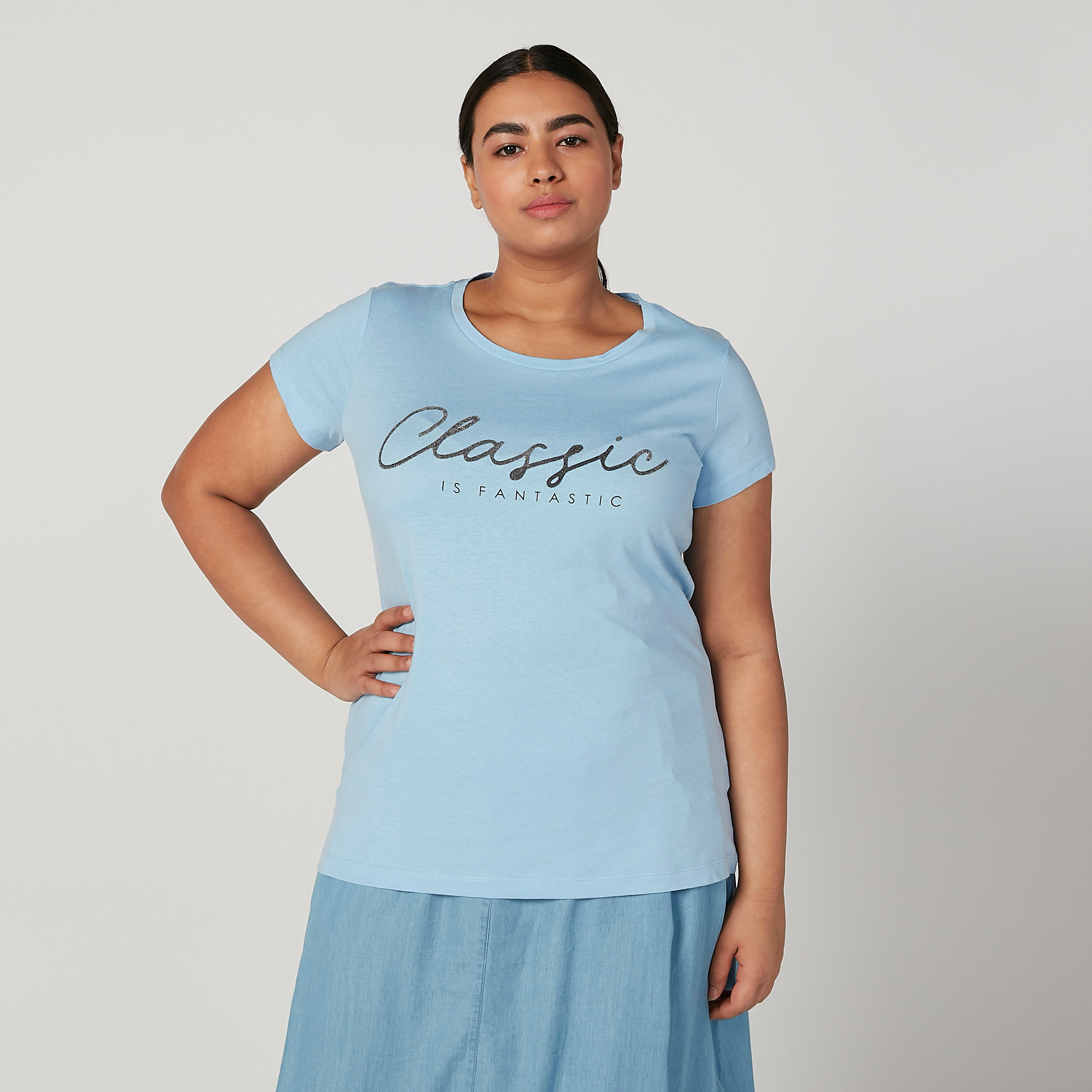 تيشيرت بطبعات وياقة مستديرة وأكمام قصيرة-women-clothing-tshirts-image-1
