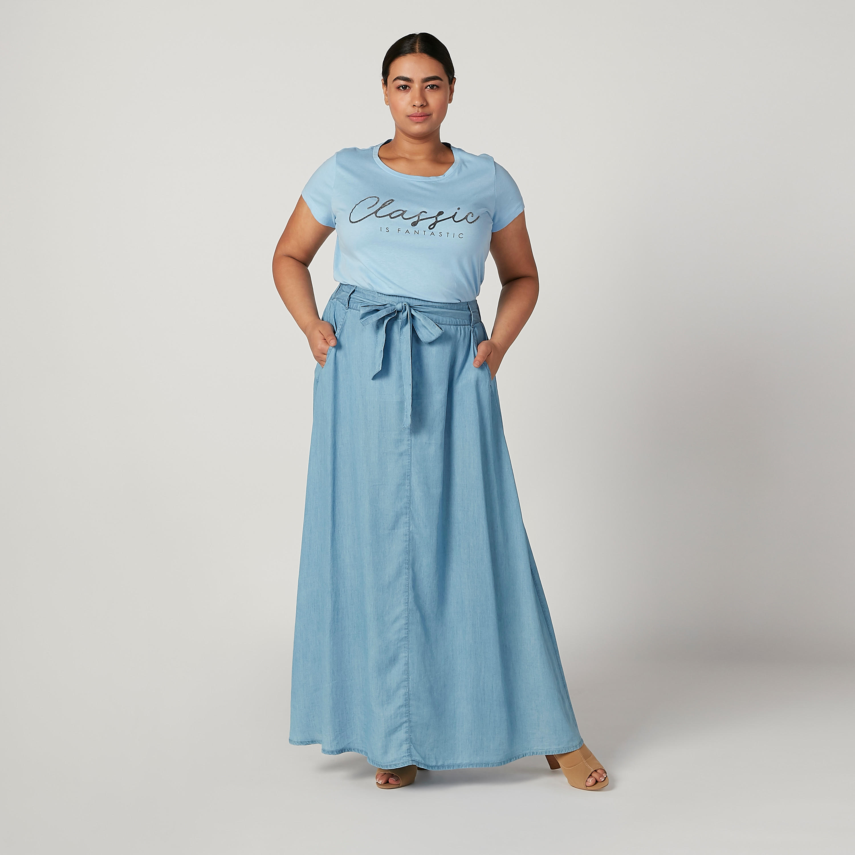 تيشيرت بطبعات وياقة مستديرة وأكمام قصيرة-women-clothing-tshirts-image-2