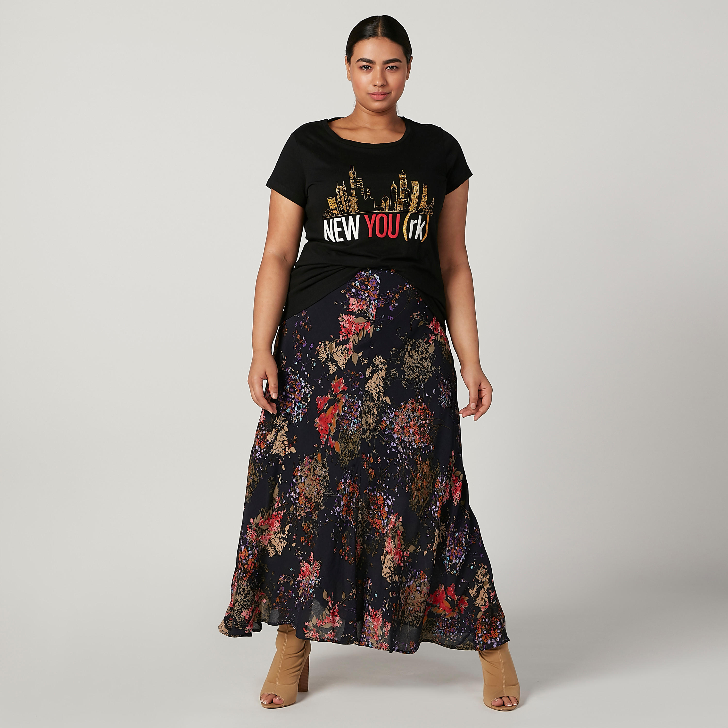 تيشيرت بطبعات بياقة مستديرة وأكمام قصيرة-women-clothing-tshirts-image-3
