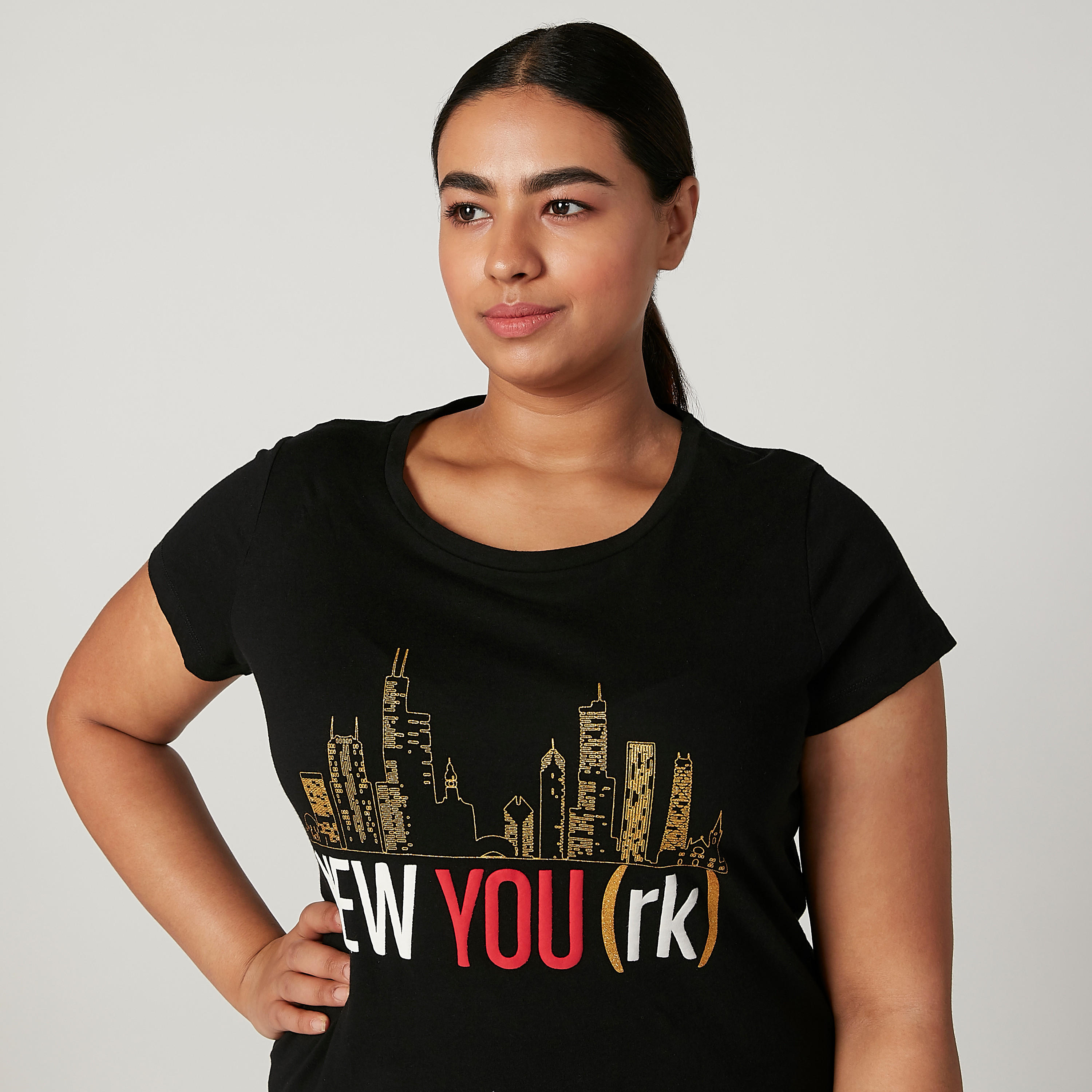 تيشيرت بطبعات بياقة مستديرة وأكمام قصيرة-women-clothing-tshirts-image-2