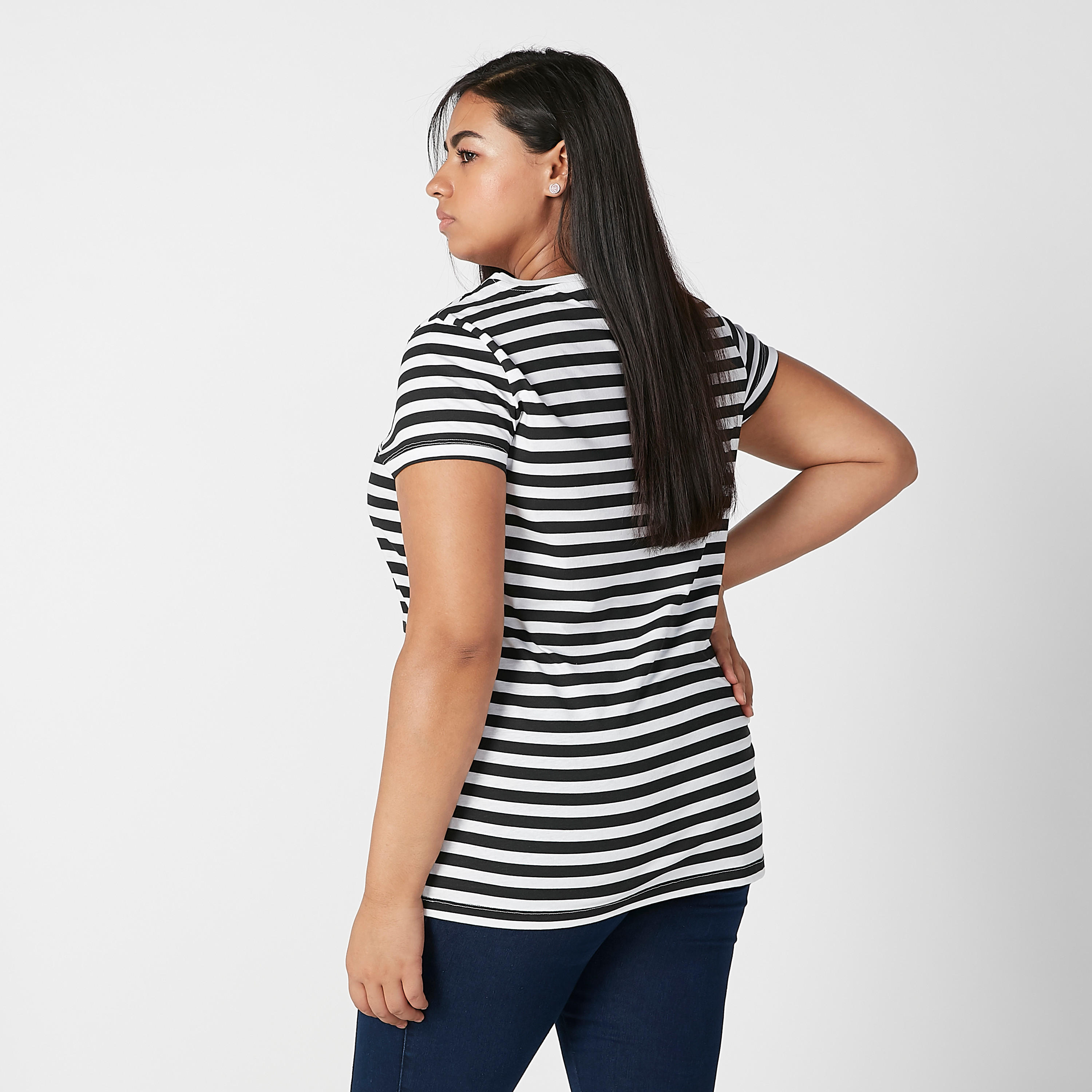 تيشيرت بياقة مستديرة وأكمام قصيرة وطبعات-women-clothing-tshirts-image-2