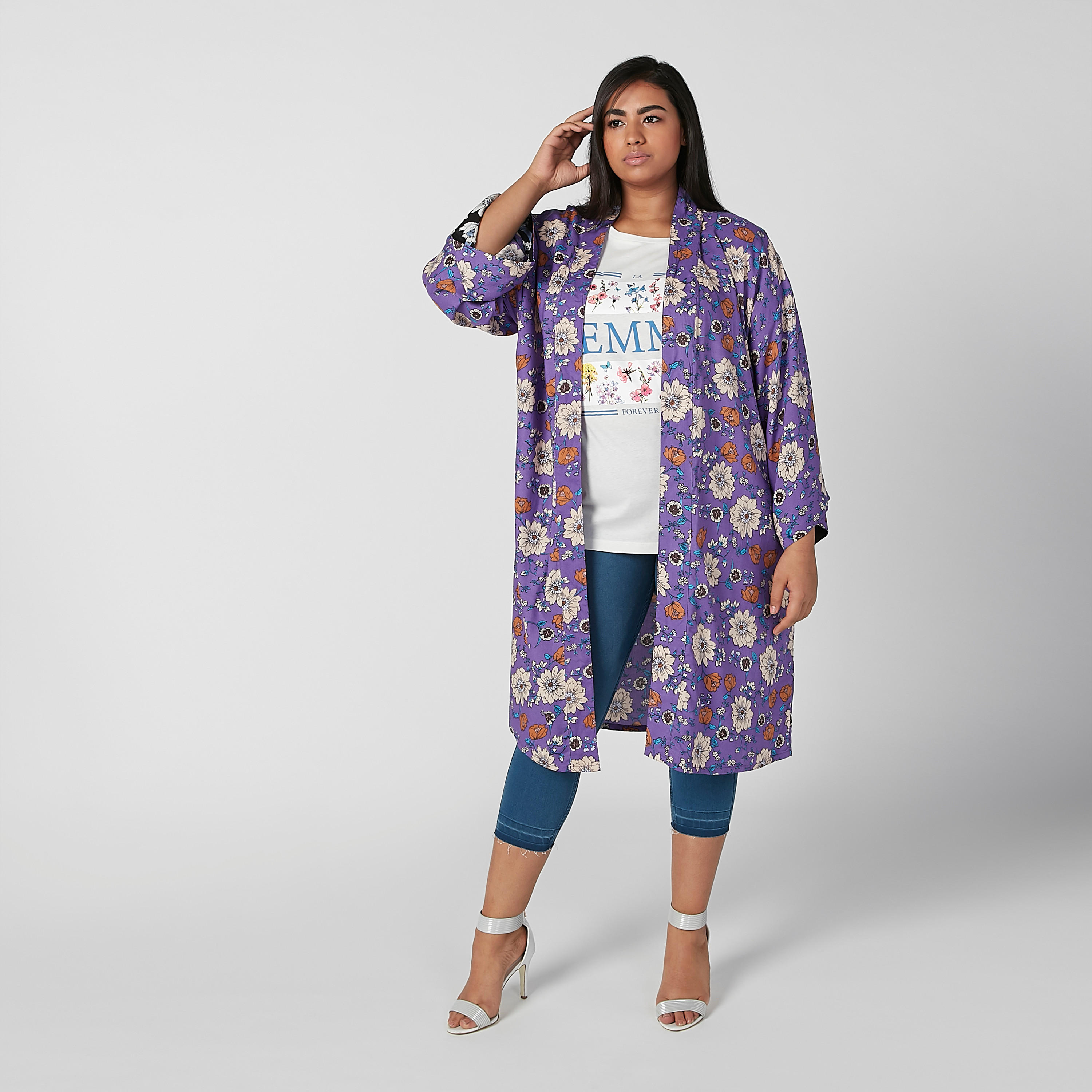 تيشيرت بياقة مستديرة وأكمام قصيرة وطبعات-women-clothing-tshirts-image-2