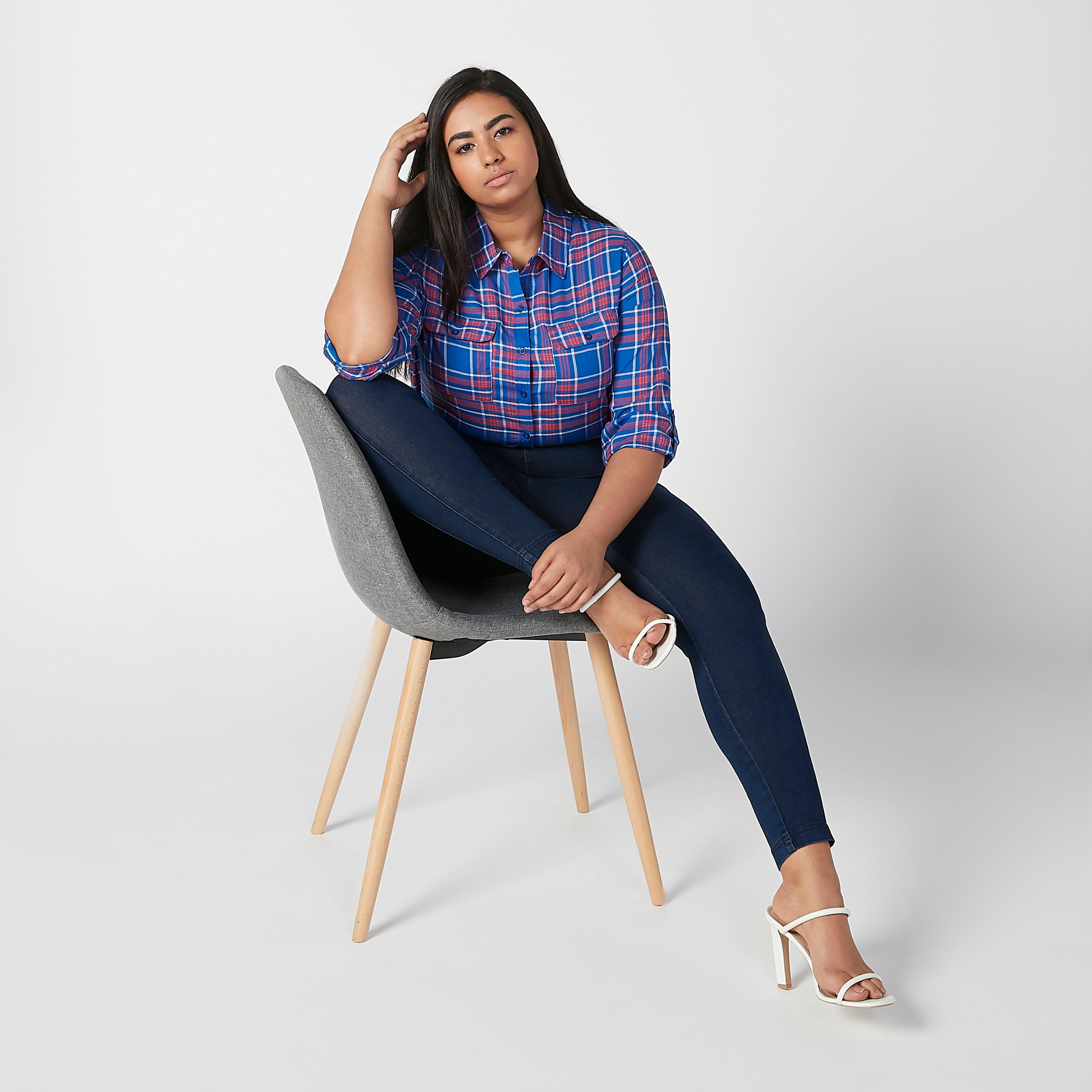 قميص مستدام كاروهات بأكمام طويلة وجيوب بطيّة-women-clothing-shirtsandblouses-blouses-image-1