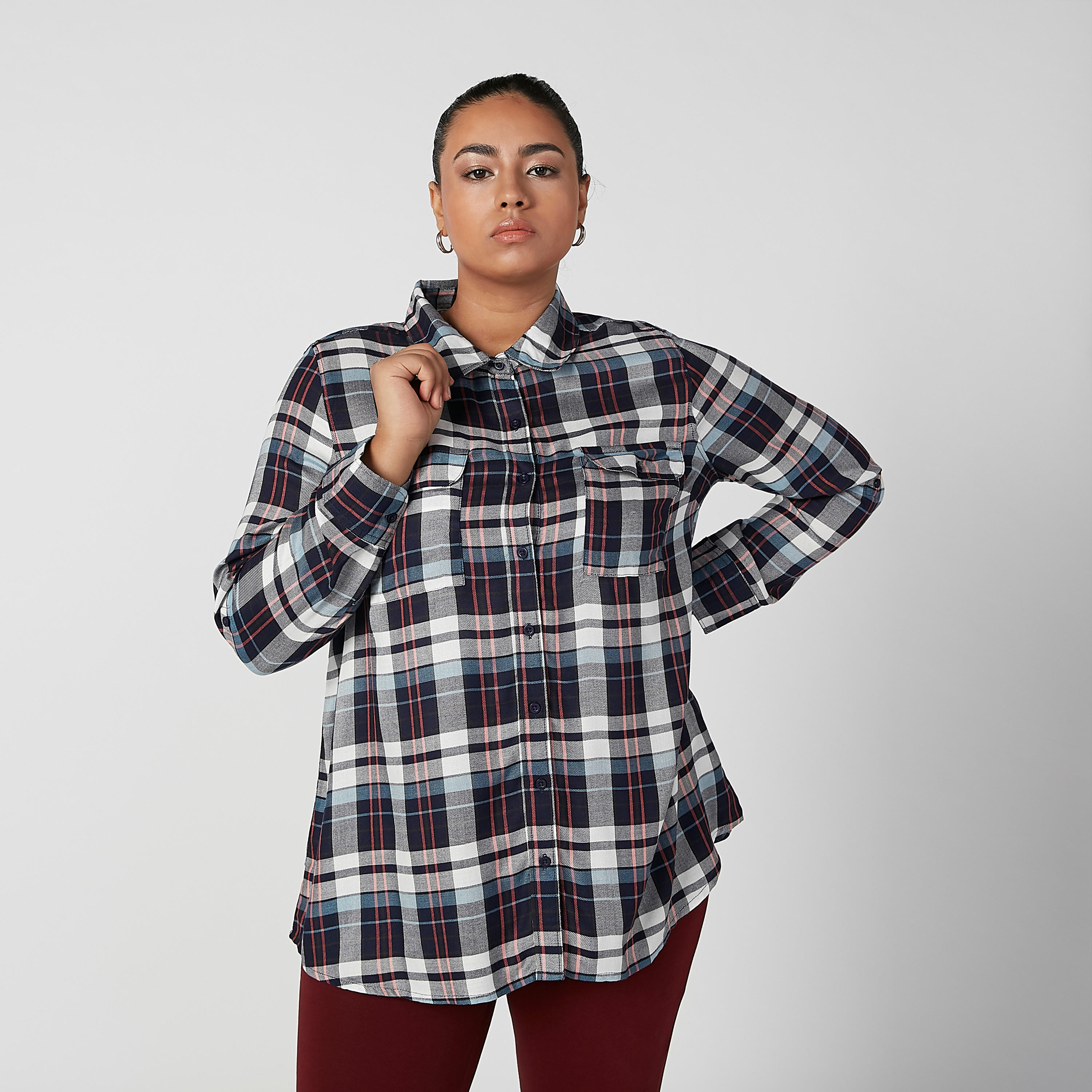 قميص مستدام كاروهات بأكمام طويلة وجيوب بطيّة-women-clothing-shirtsandblouses-blouses-image-2