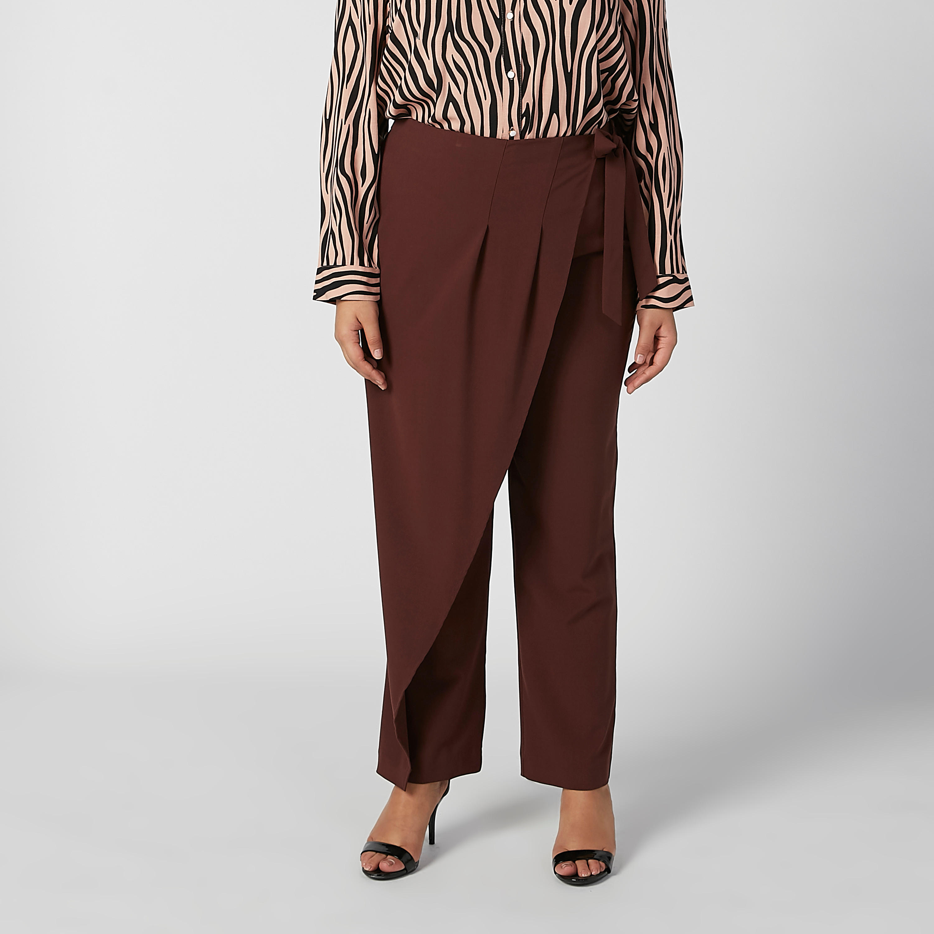 بنطلون بقصّة واسعة وخصر مرن وأربطة-women-clothing-bottoms-trousers-image-1