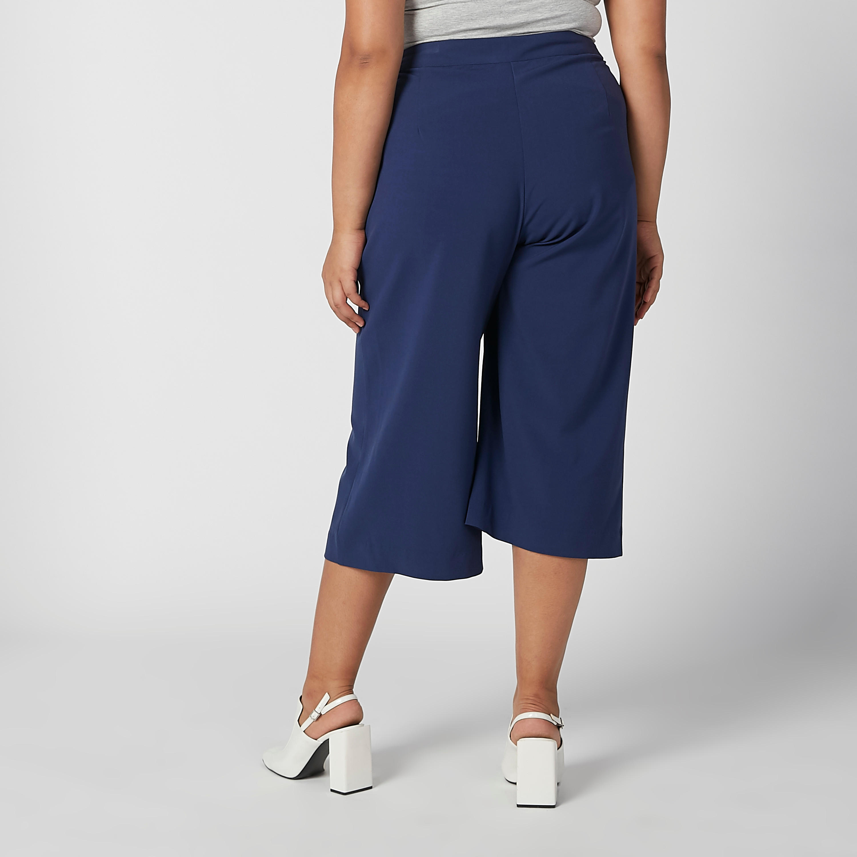 بنطال واسع الساقين سادة بقصّة واسعة وخصر مرن وأربطة-women-clothing-bottoms-trousers-image-1
