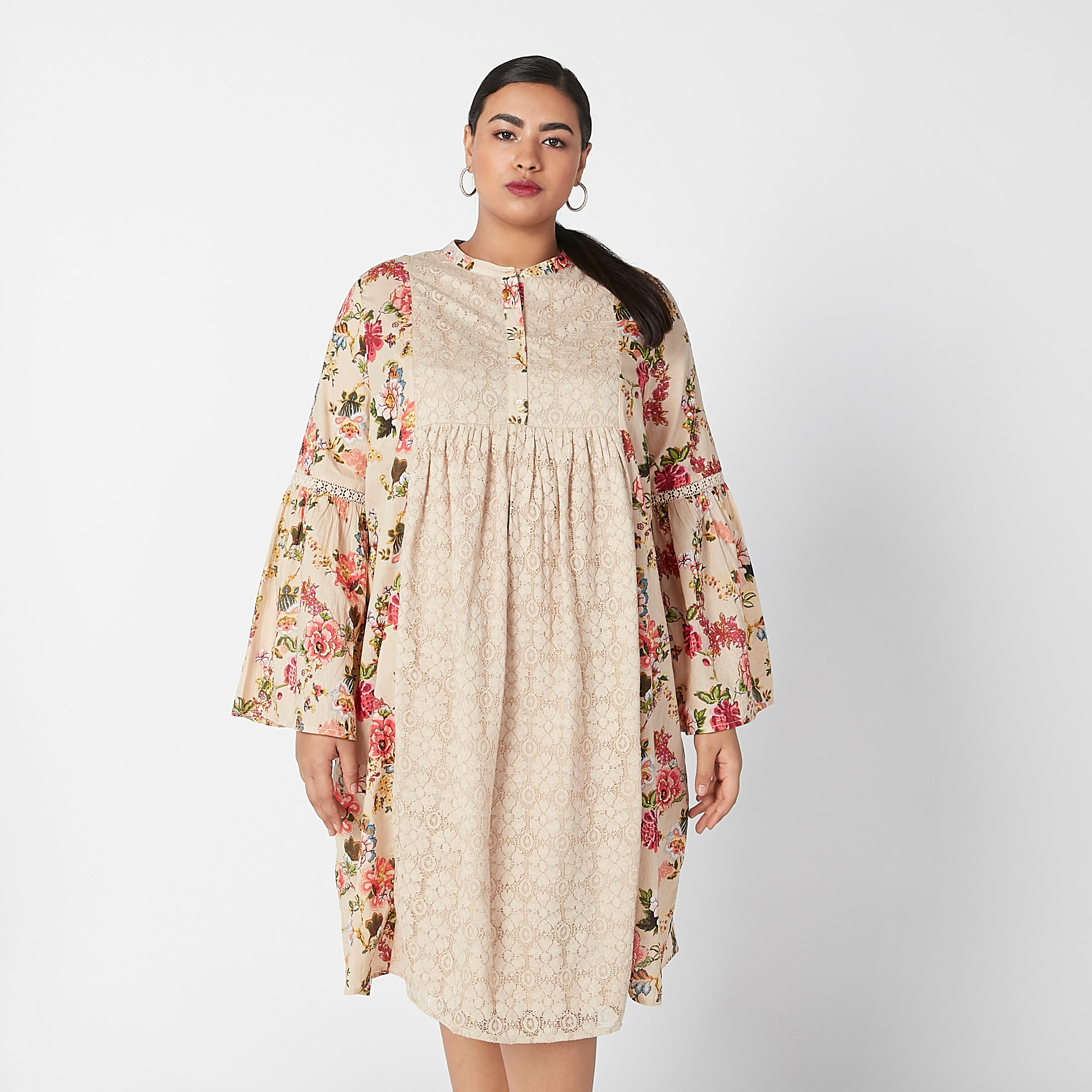 فستان بياقة ماندارين وأكمام جرس وطبعات زهرية-women-clothing-dresses-image-2