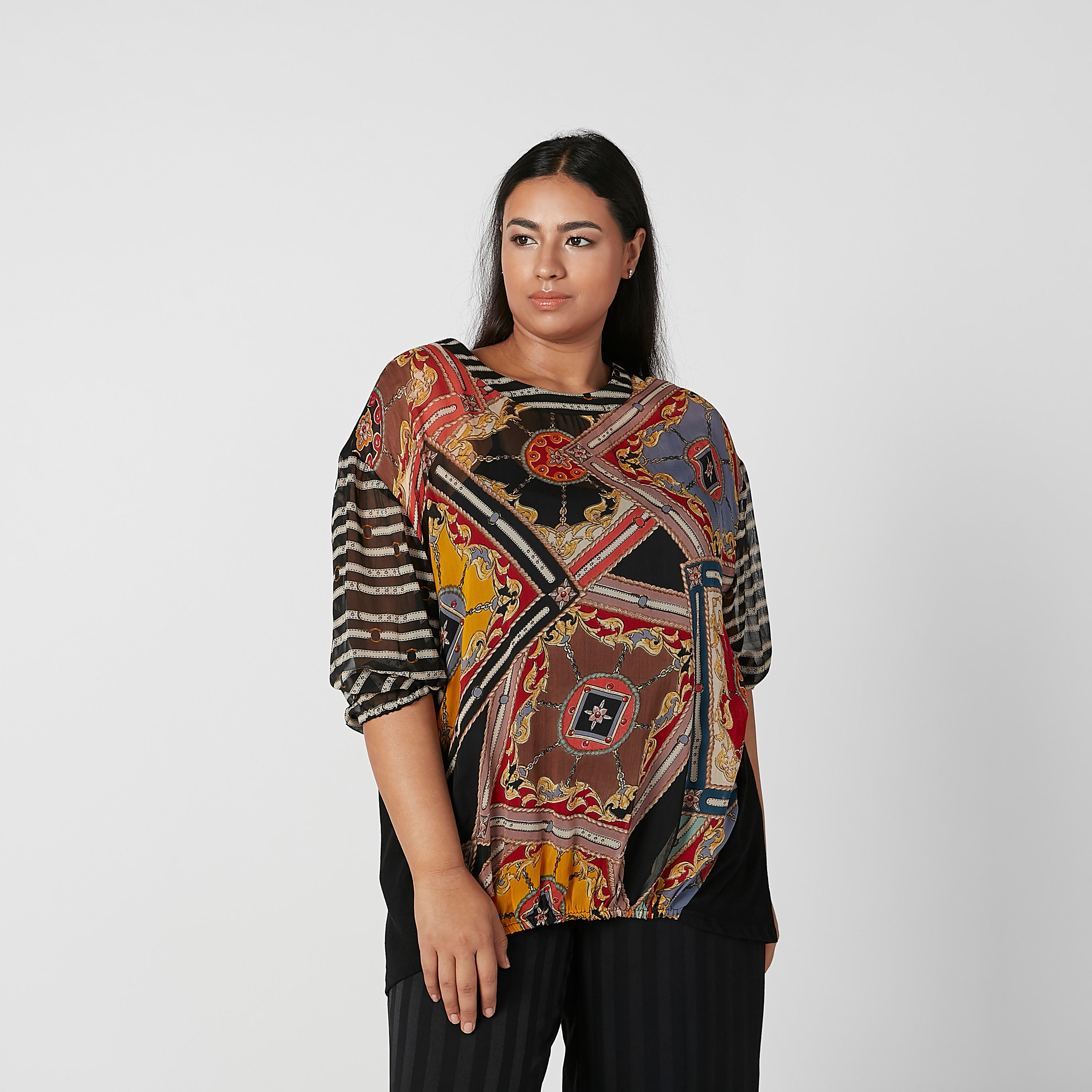 بلوزة بياقة مستديرة وأكمام 3/4 وطبعات-women-clothing-shirtsandblouses-blouses-image-2