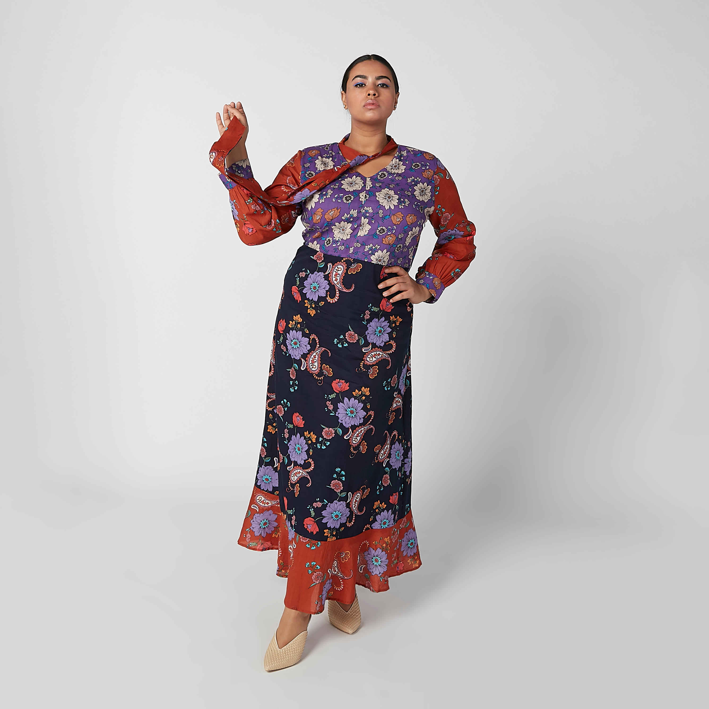 فستان طويل ايه لاين بأكمام طويلة وأربطة وطبعات أزهار-women-clothing-dresses-image-2