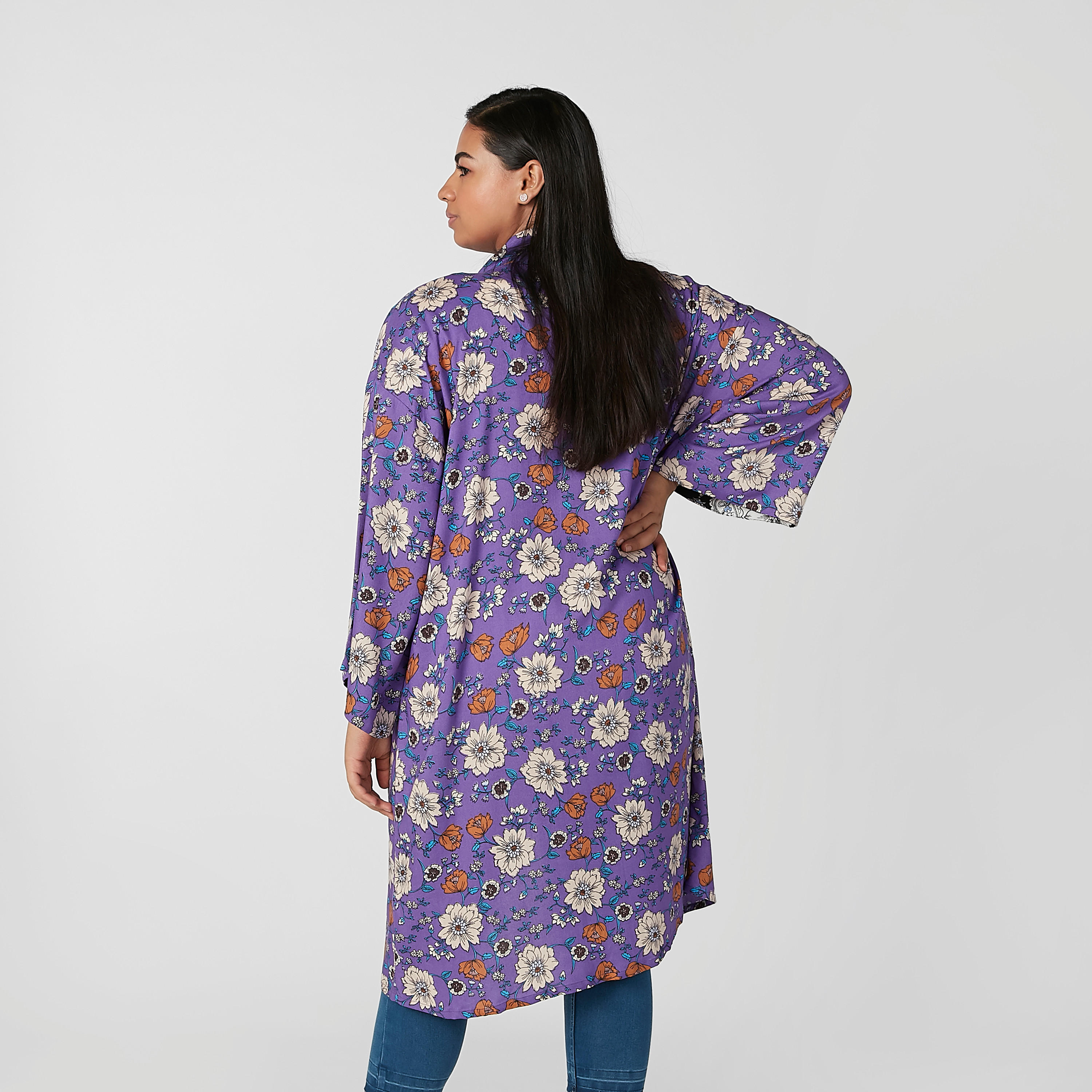 سترة طويلة بأكمام طويلة وطبعات زهرية-women-winterwear-cardigansandjumpers-cardigans-image-4