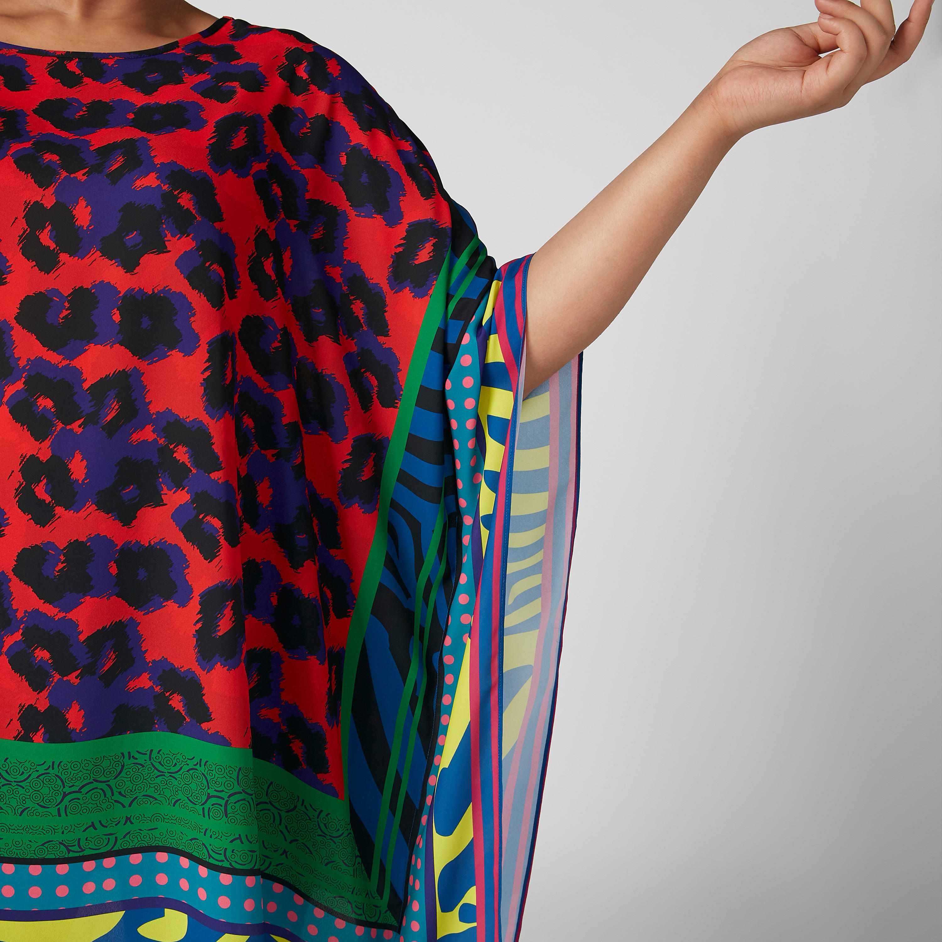 توب بونشو بطبعات حيوانات وياقة قارب وأكمام 3/4-women-clothing-shirtsandblouses-blouses-image-3
