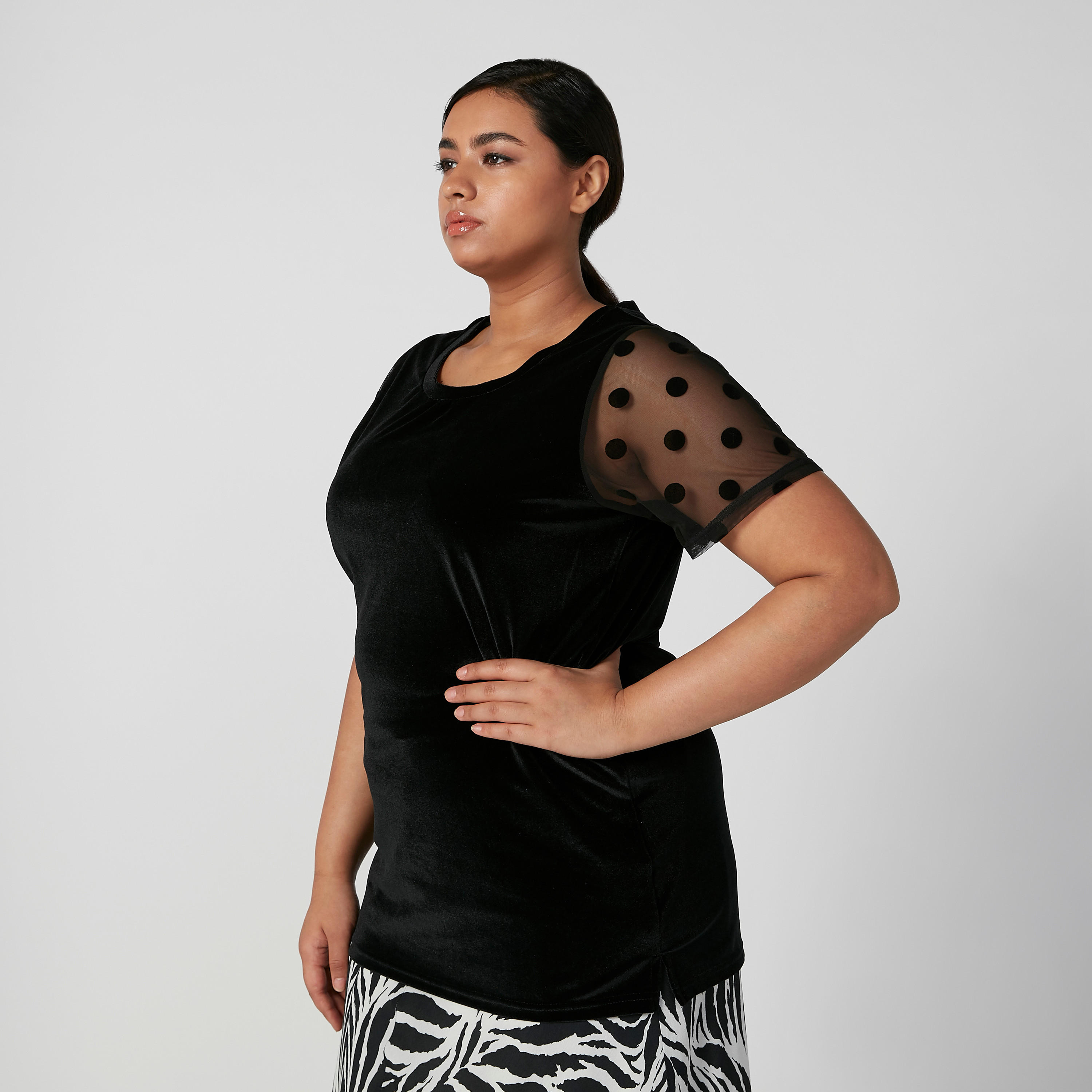 بلوزة بارزة الملمس بياقة مستديرة وأكمام قصيرة-women-clothing-shirtsandblouses-blouses-image-5