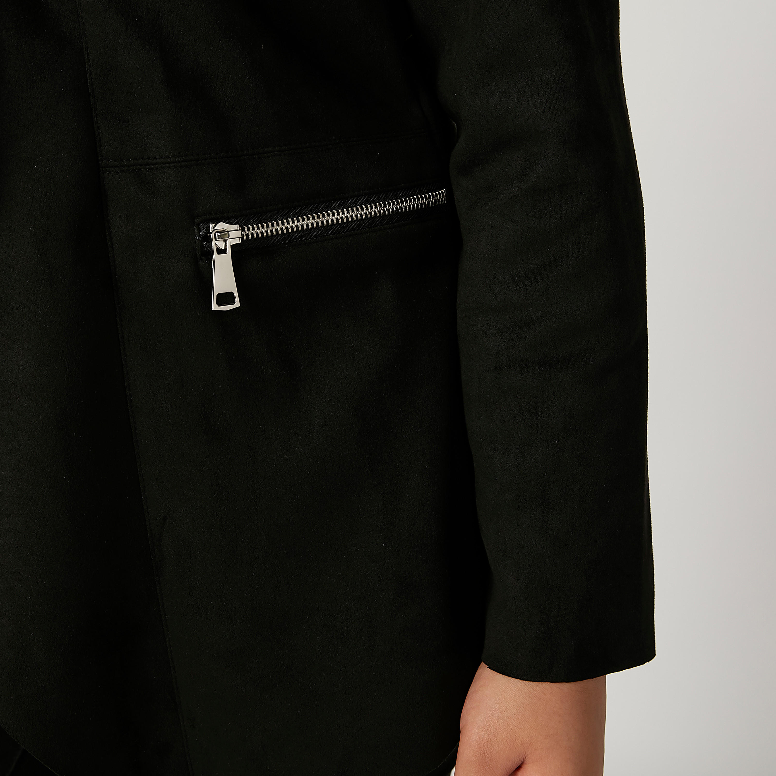 جاكيت سادة بأكمام طويلة وتفاصيل جيوب-women-winterwear-coatsandjackets-jackets-image-3