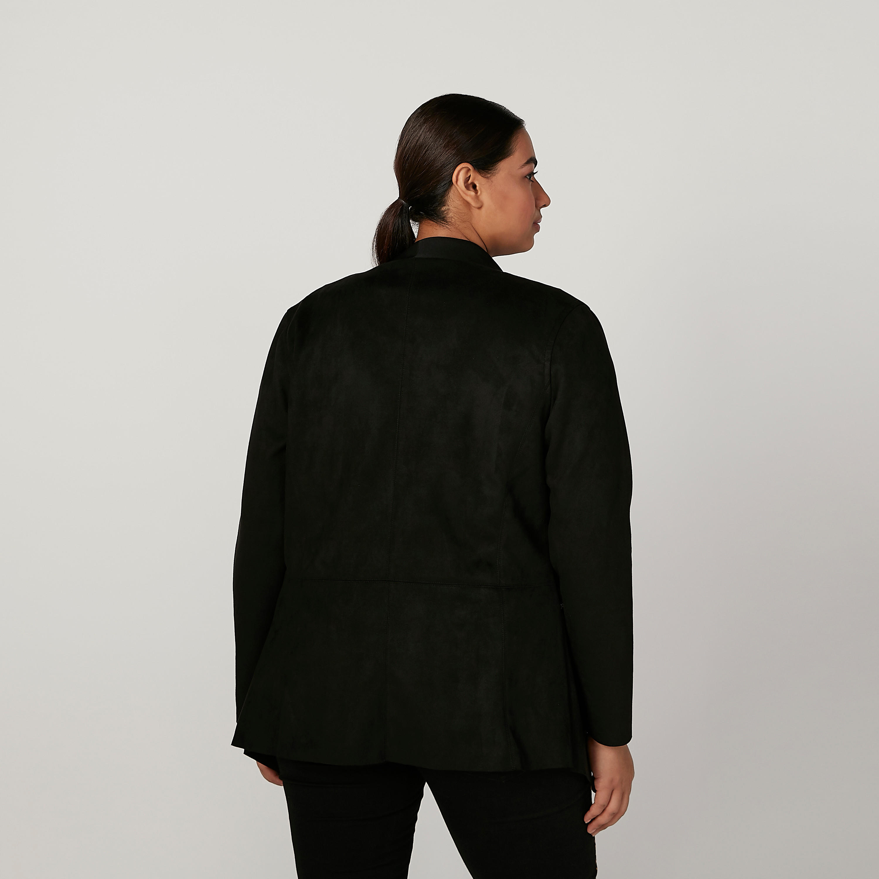 جاكيت سادة بأكمام طويلة وتفاصيل جيوب-women-winterwear-coatsandjackets-jackets-image-4