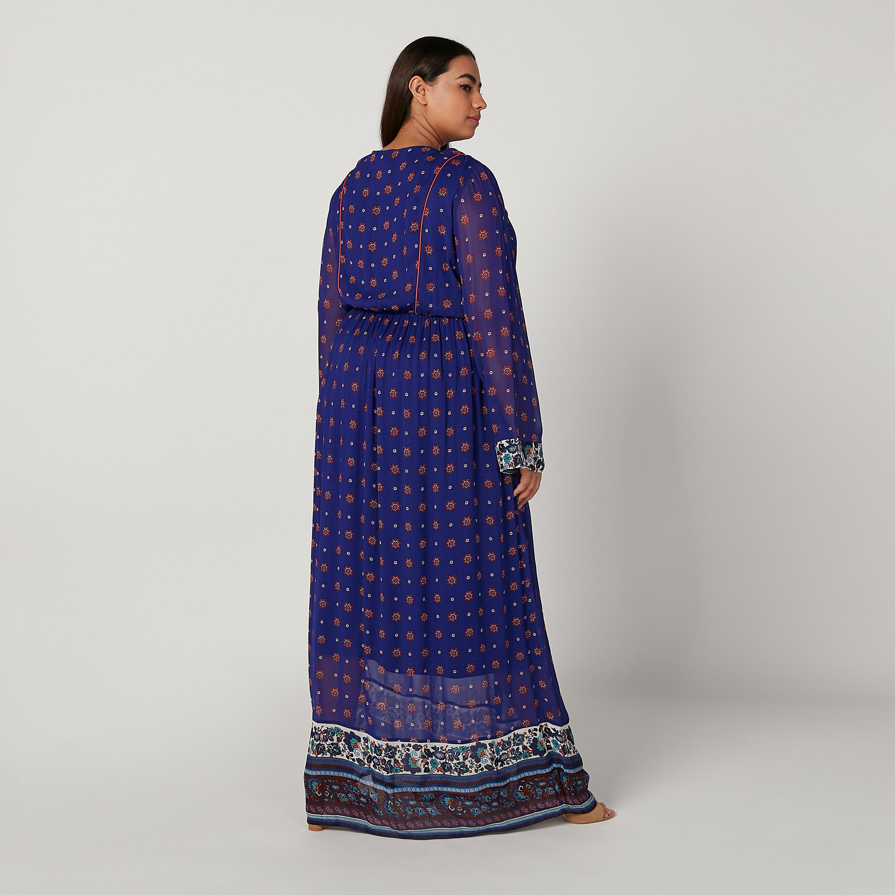 فستان طويل إيه لاين مطرّز بأكمام طويلة وأربطة-women-clothing-dresses-image-4