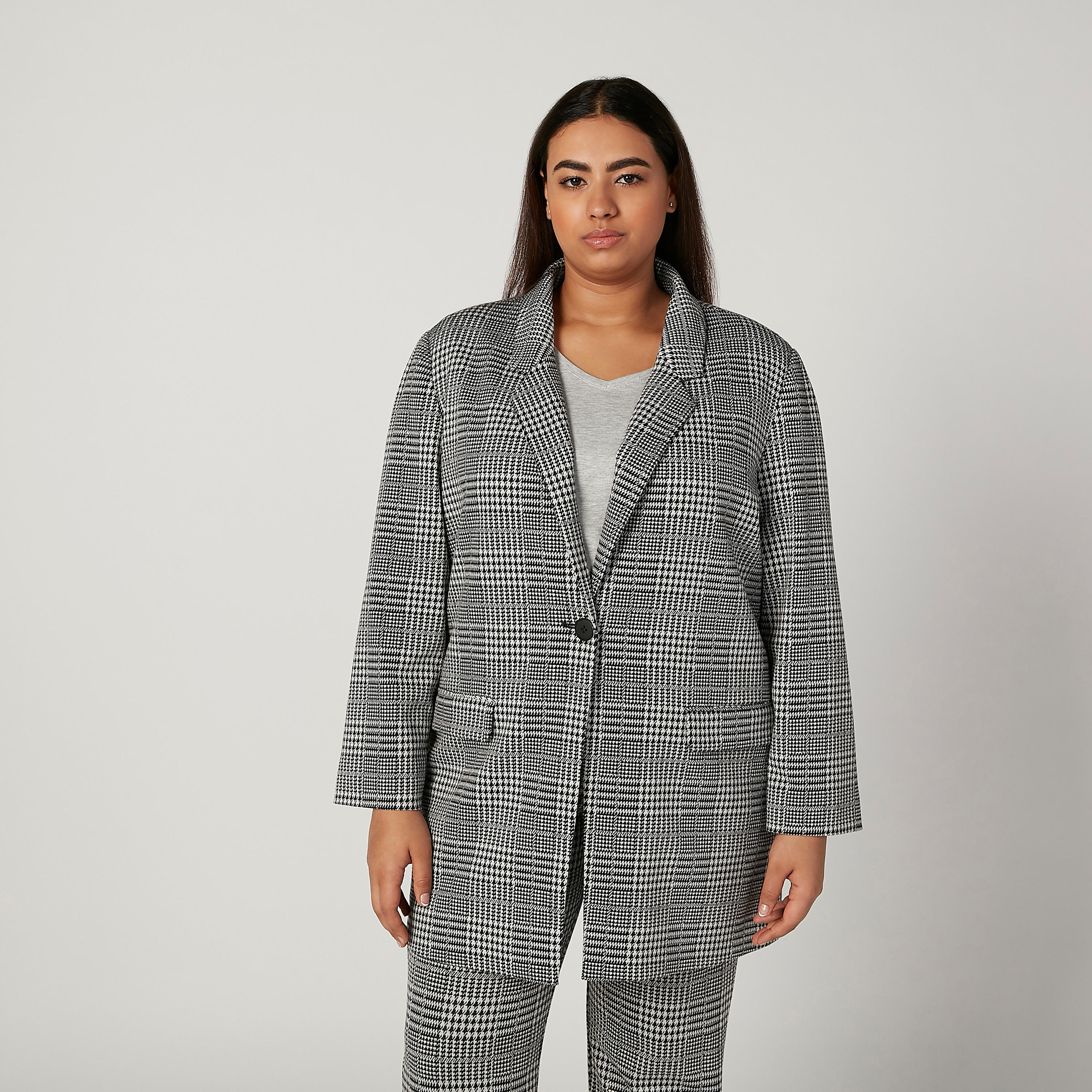 بليزر كاروهات بأكمام طويلة وياقة مطوية-women-clothing-coatsandjackets-blazers-image-1