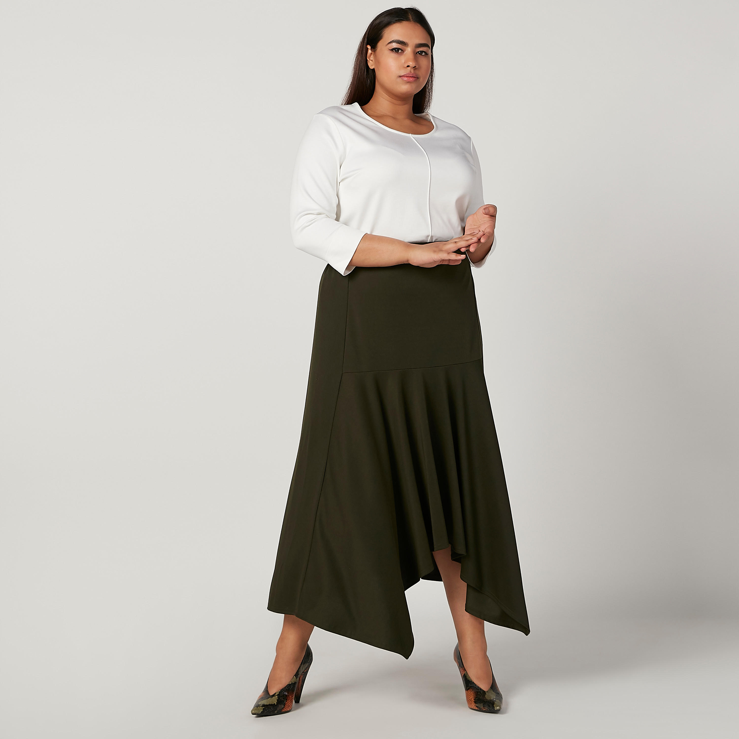 بلوزة سادة بياقة عميقة وأكمام 3/4-women-clothing-tshirts-image-3
