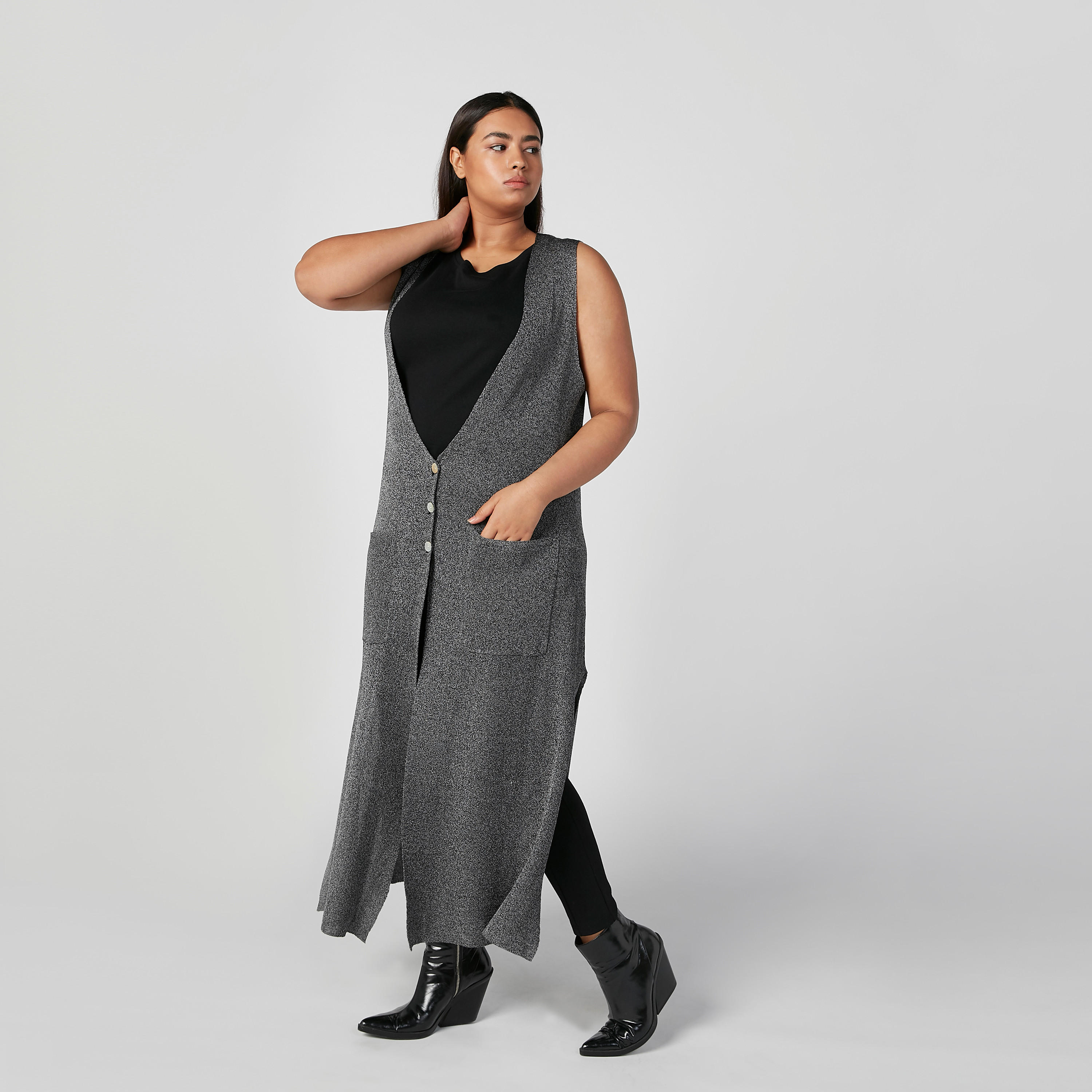 كارديجان بارز الملمس بدون أكمام مع فتحة جانبية وجيوب-women-winterwear-cardigansandjumpers-cardigans-image-5