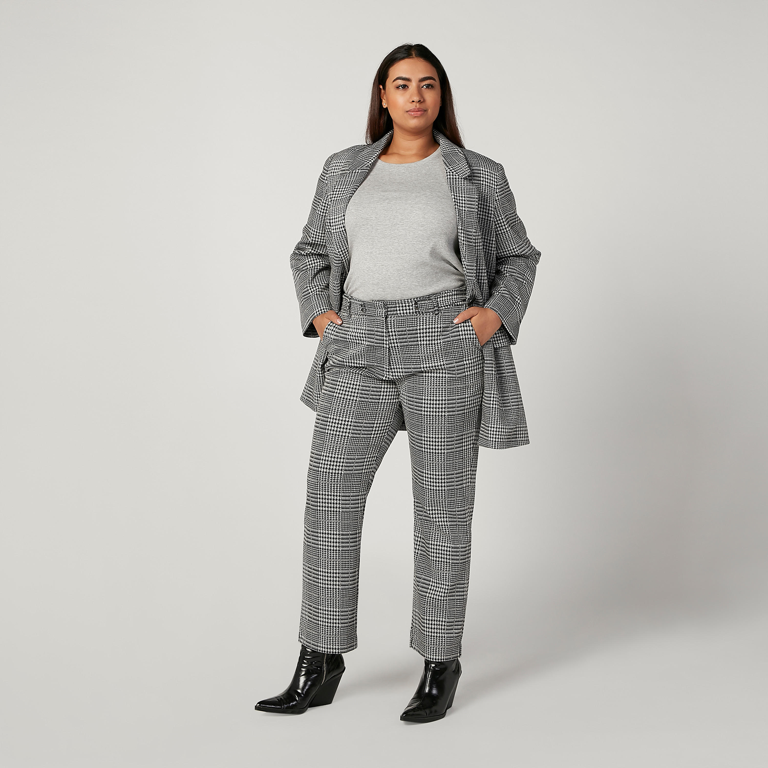بنطلون كاروهات طويل بخصر متوسط الارتفاع وتفاصيل جيوب-women-clothing-bottoms-trousers-image-2