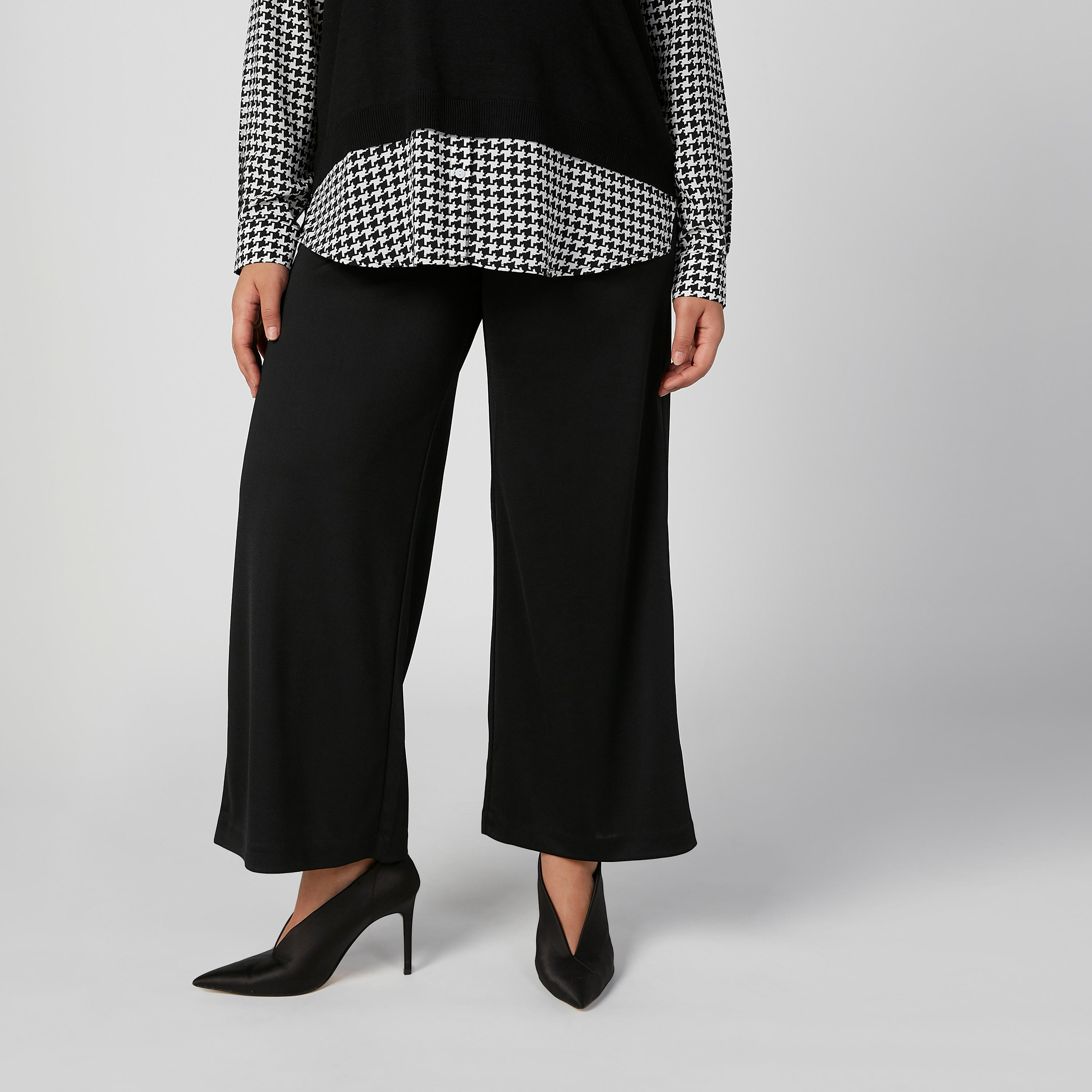بنطلون بالازو سادة بقصّة واسعة وخصر مطّاطي متوسط الارتفاع-women-clothing-bottoms-trousers-image-1