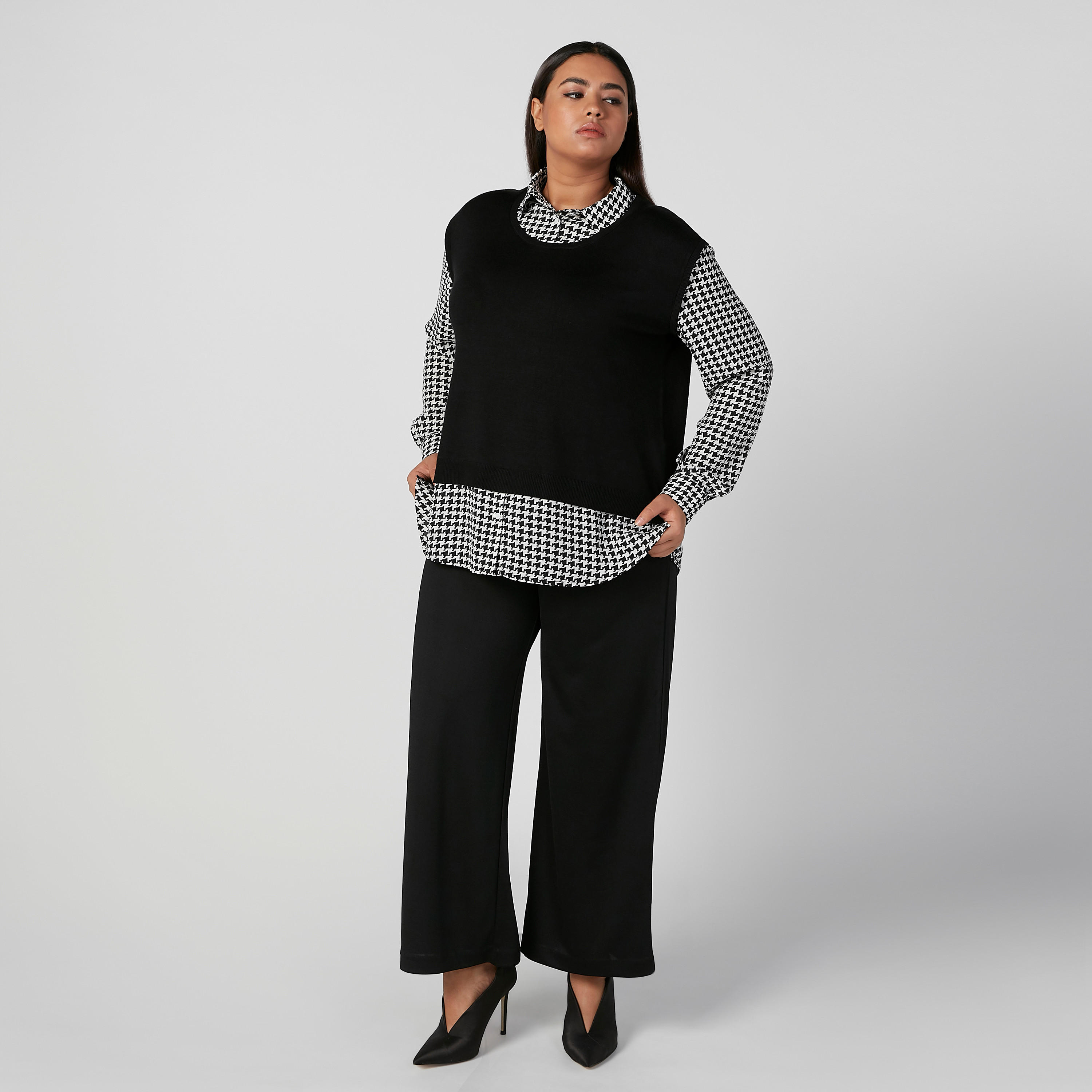 بنطلون بالازو سادة بقصّة واسعة وخصر مطّاطي متوسط الارتفاع-women-clothing-bottoms-trousers-image-2