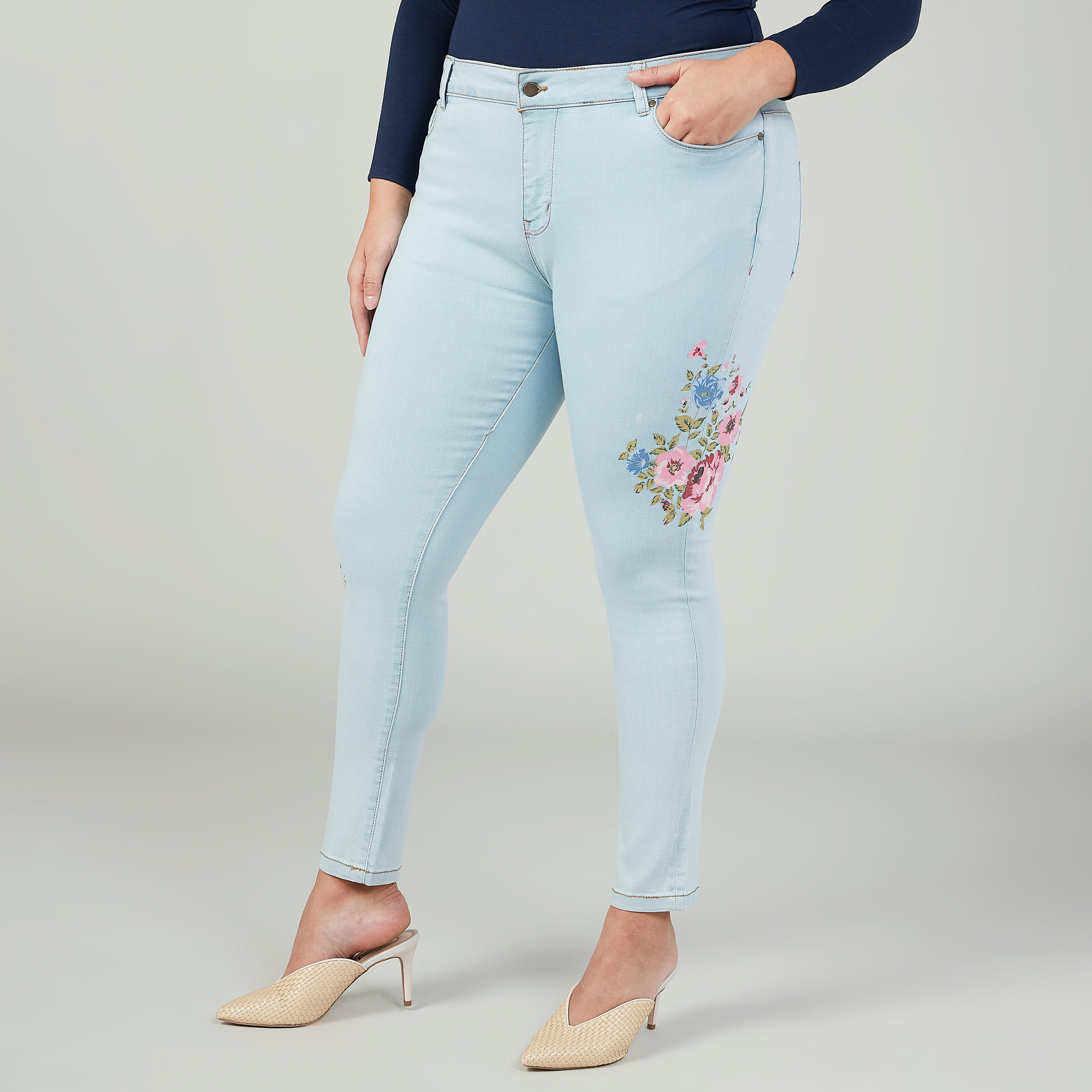 بنطلون جينز طويل سليم بجيوب وخصر متوسط الارتفاع-women-clothing-bottoms-jeans-image-1