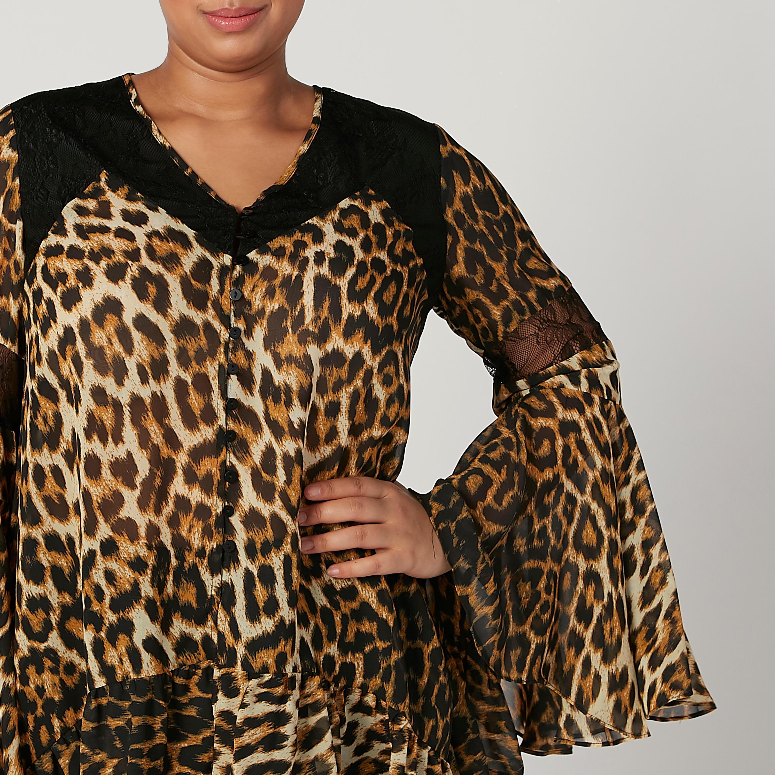 بلوزة بياقة V وأكمام عريضة وطبعات حيوانات-women-clothing-shirtsandblouses-blouses-image-3