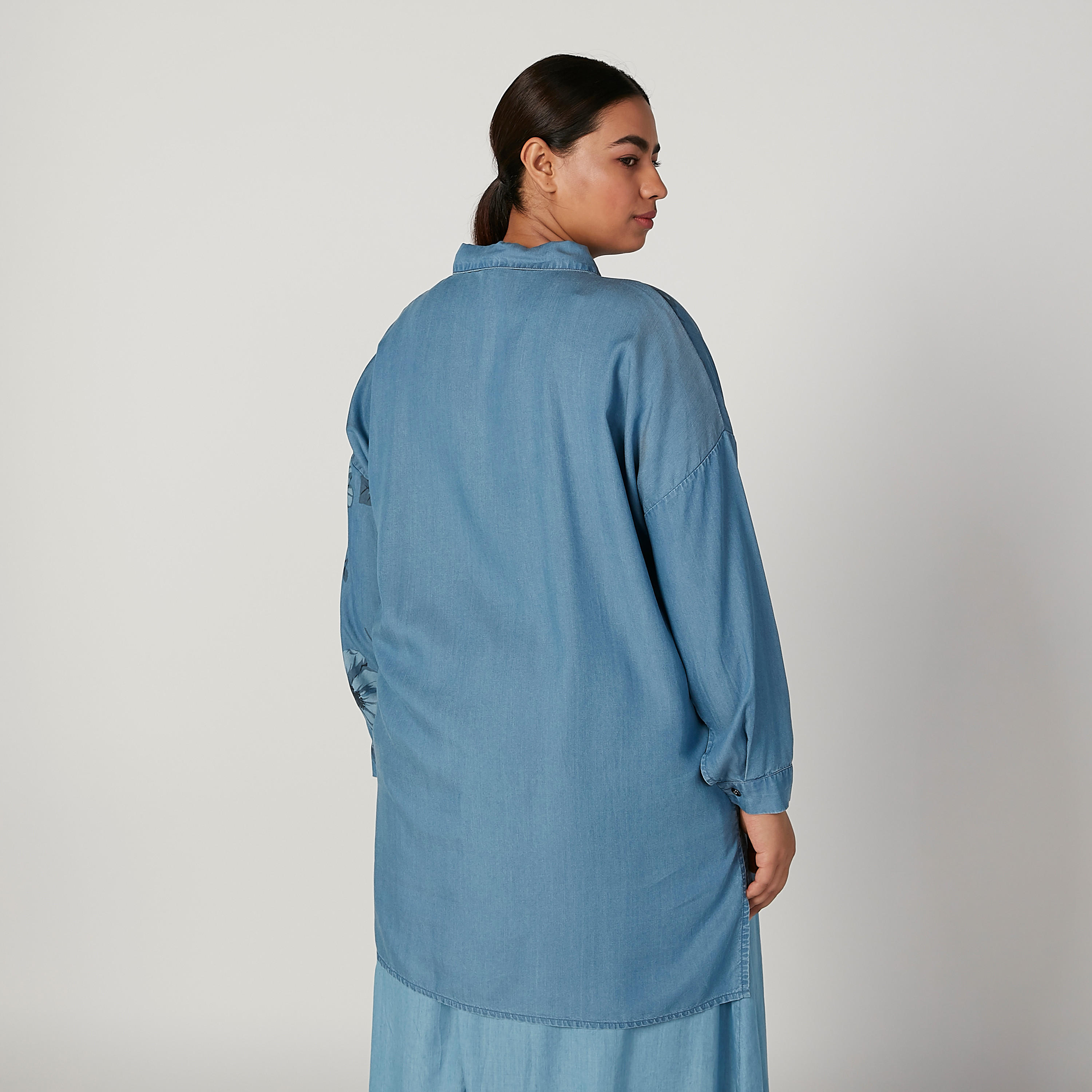 تونيك بأكمام طويلة وجيوب على الصدر وطبعات-women-clothing-shirtsandblouses-blouses-image-1