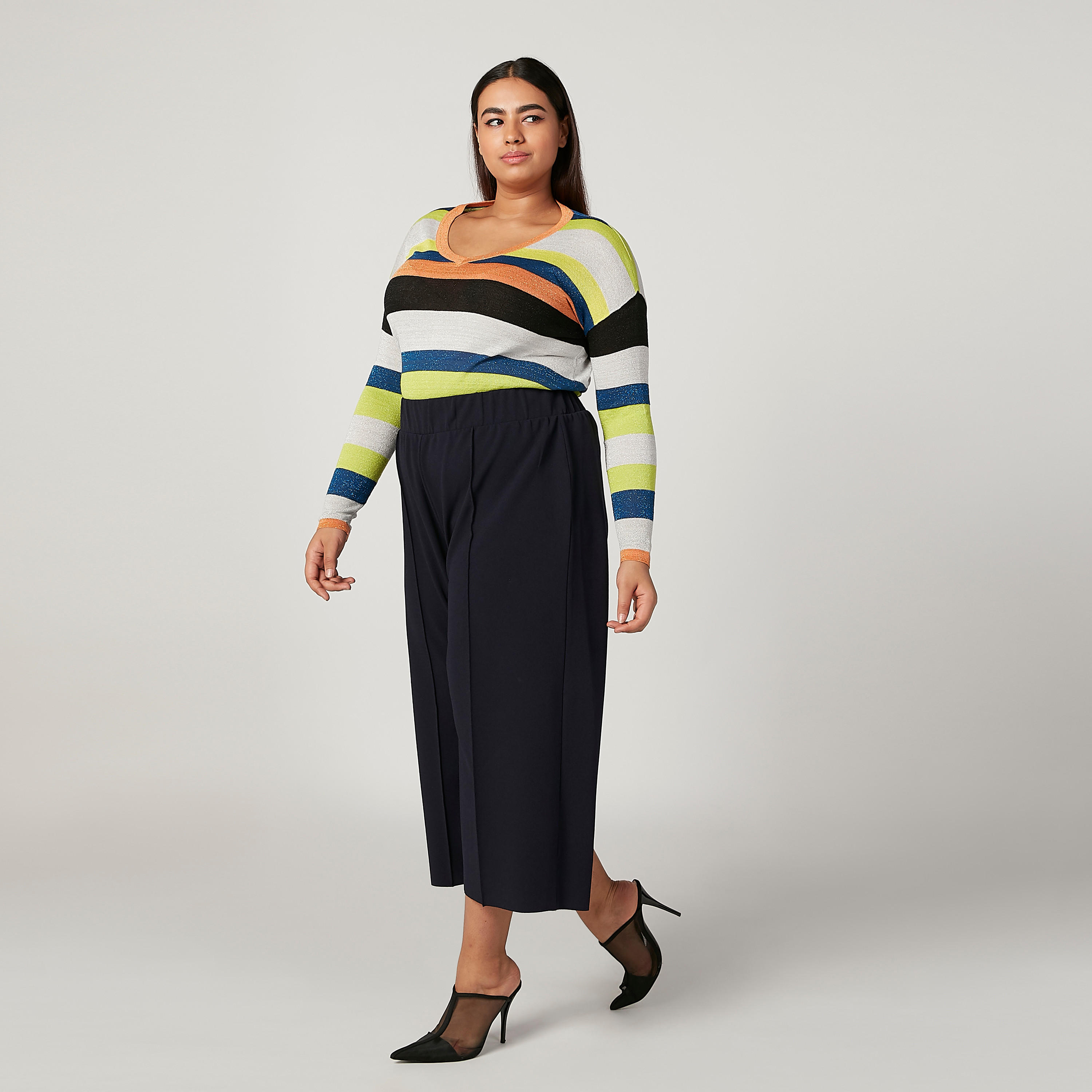 بنطلون قصير سادة بخصر مطاطي متوسط الارتفاع-women-clothing-bottoms-trousers-image-2