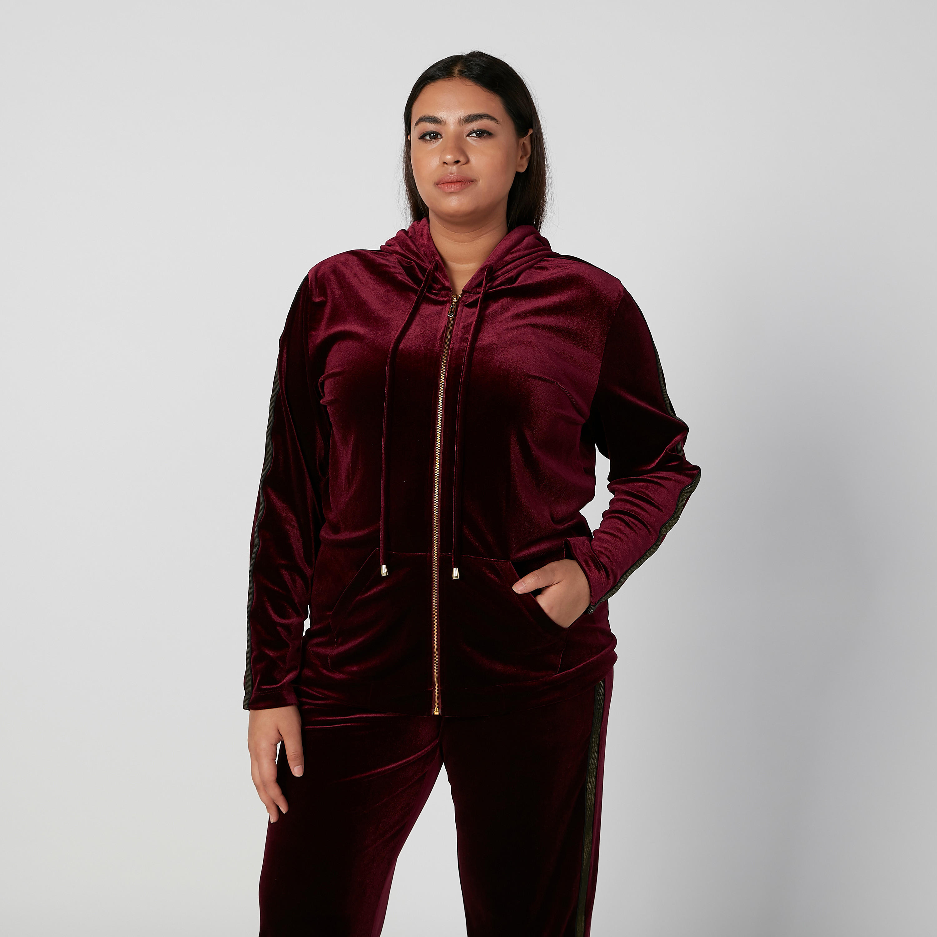 جاكيت بارز الملمس بأكمام طويلة وجيوب كنغر-women-winterwear-coatsandjackets-jackets-image-5