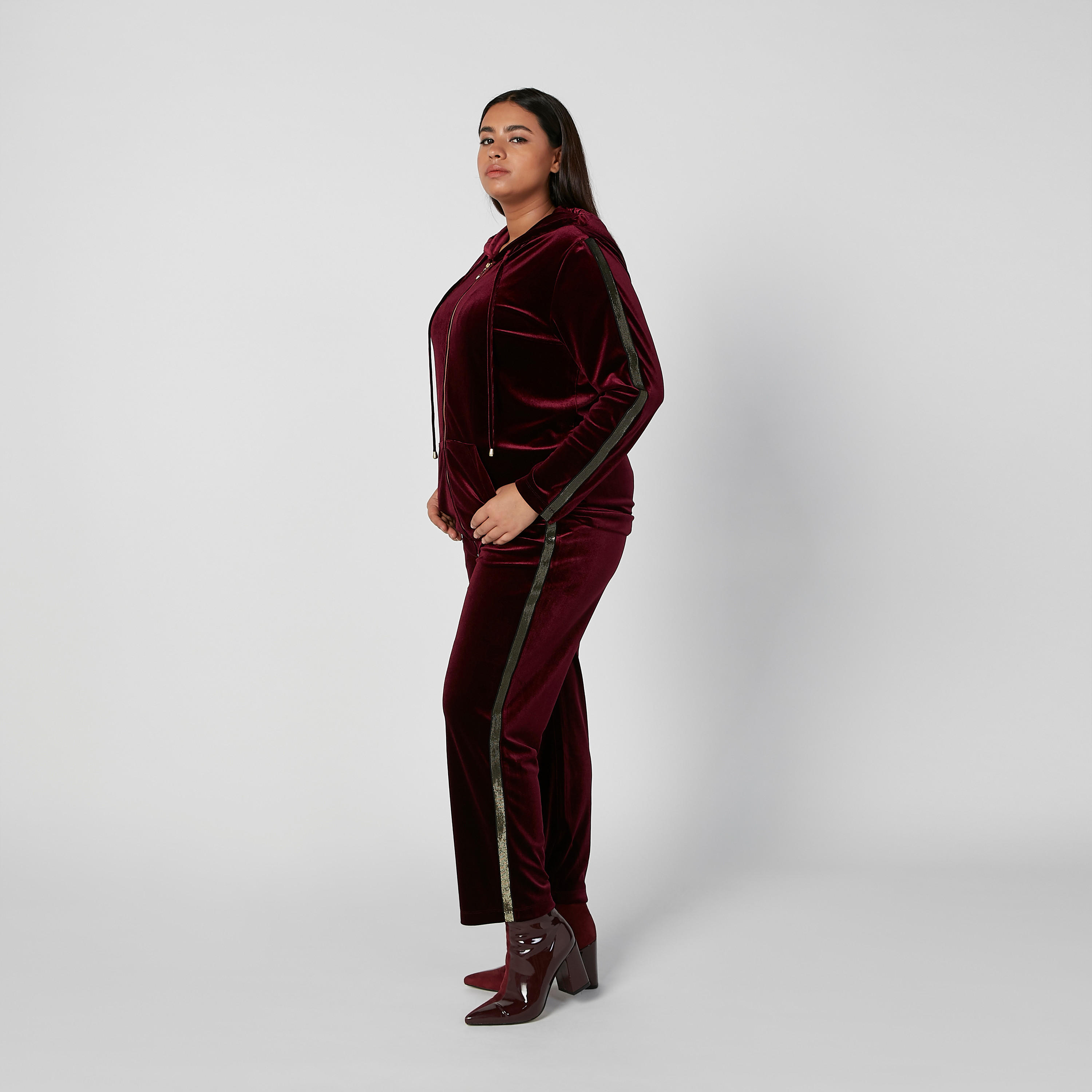 جاكيت بارز الملمس بأكمام طويلة وجيوب كنغر-women-winterwear-coatsandjackets-jackets-image-4