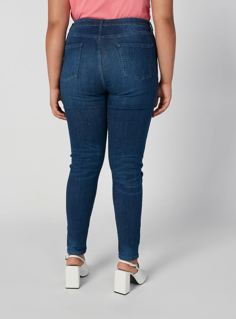 بنطلون جينز طويل سادة بخصر متوسط الارتفاع وجيوب وحلقات للحزام-women-clothing-bottoms-jeans-image-4