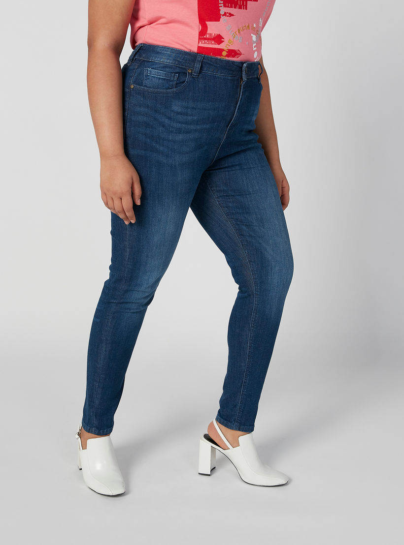 بنطلون جينز طويل سادة بخصر متوسط الارتفاع وجيوب وحلقات للحزام-women-clothing-bottoms-jeans-image-5