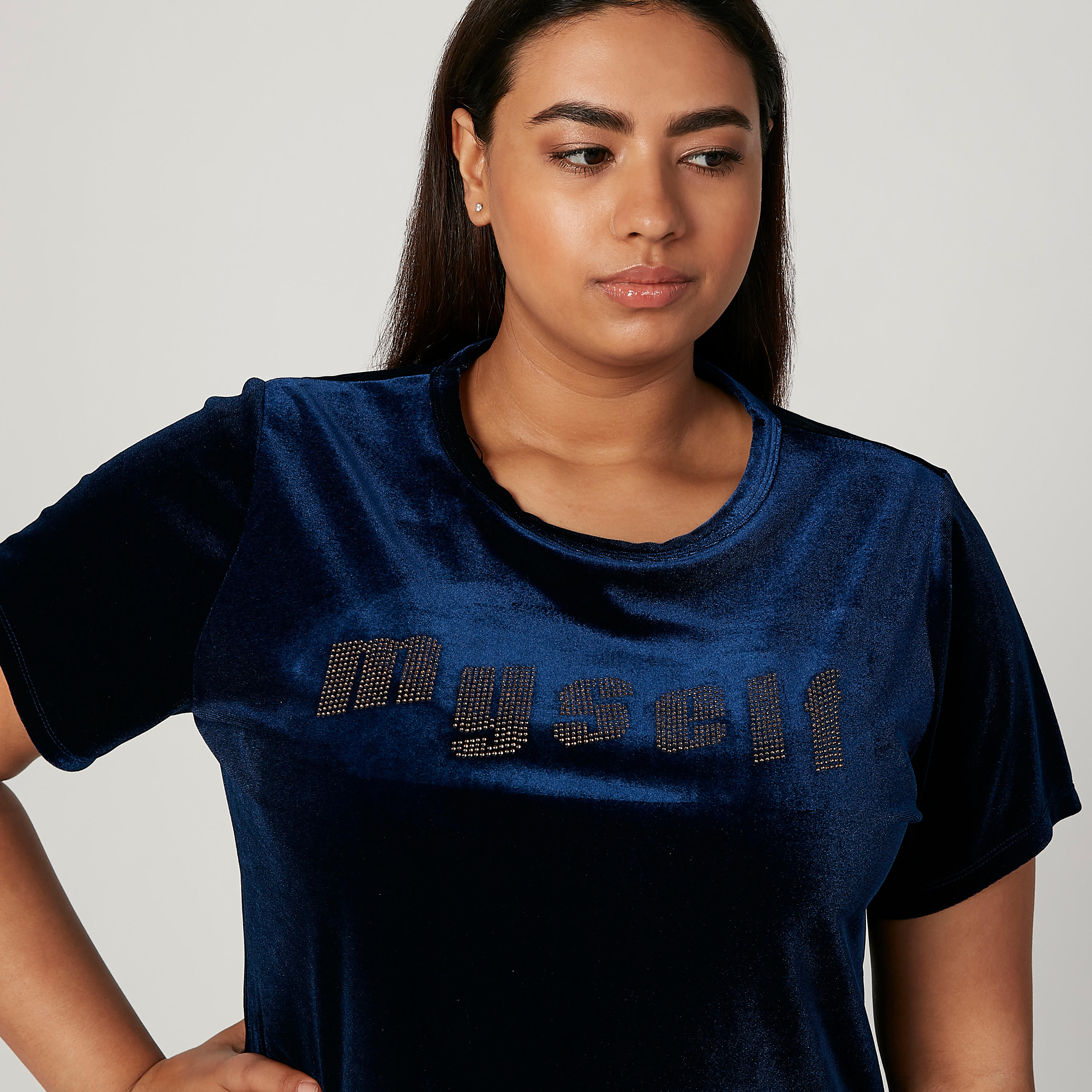 بلوزة بياقة مستديرة وأكمام قصيرة وطبعات-women-clothing-tshirts-image-3