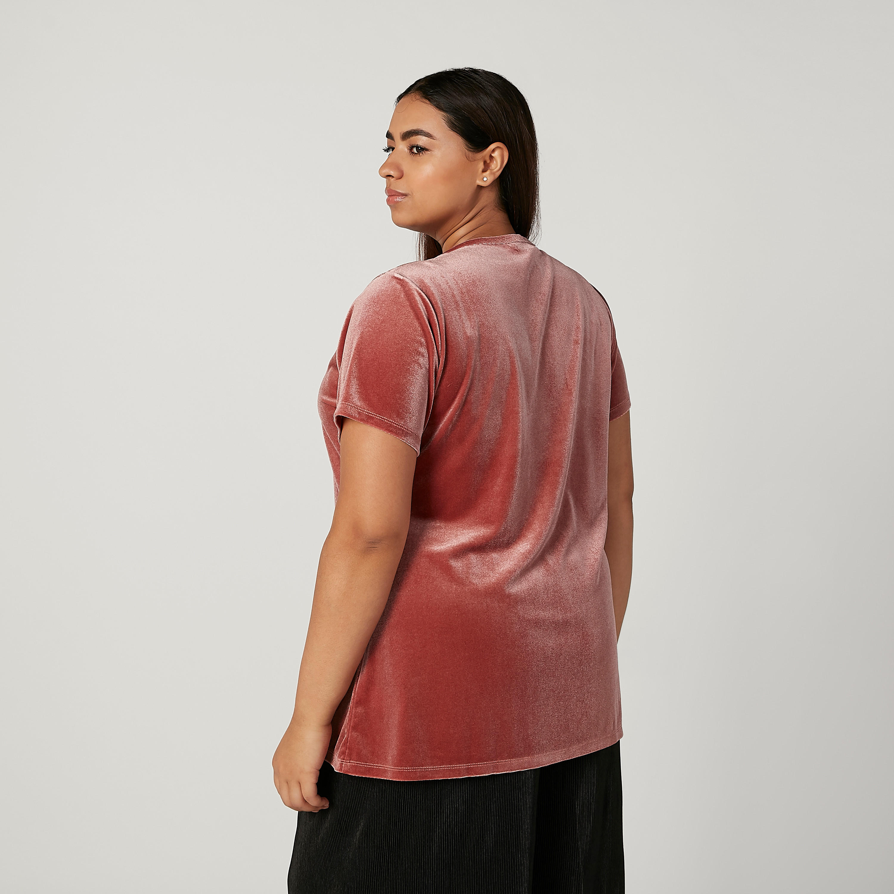 تيشيرت بطبعات بياقة مستديرة وأكمام قصيرة-women-clothing-tshirts-image-4