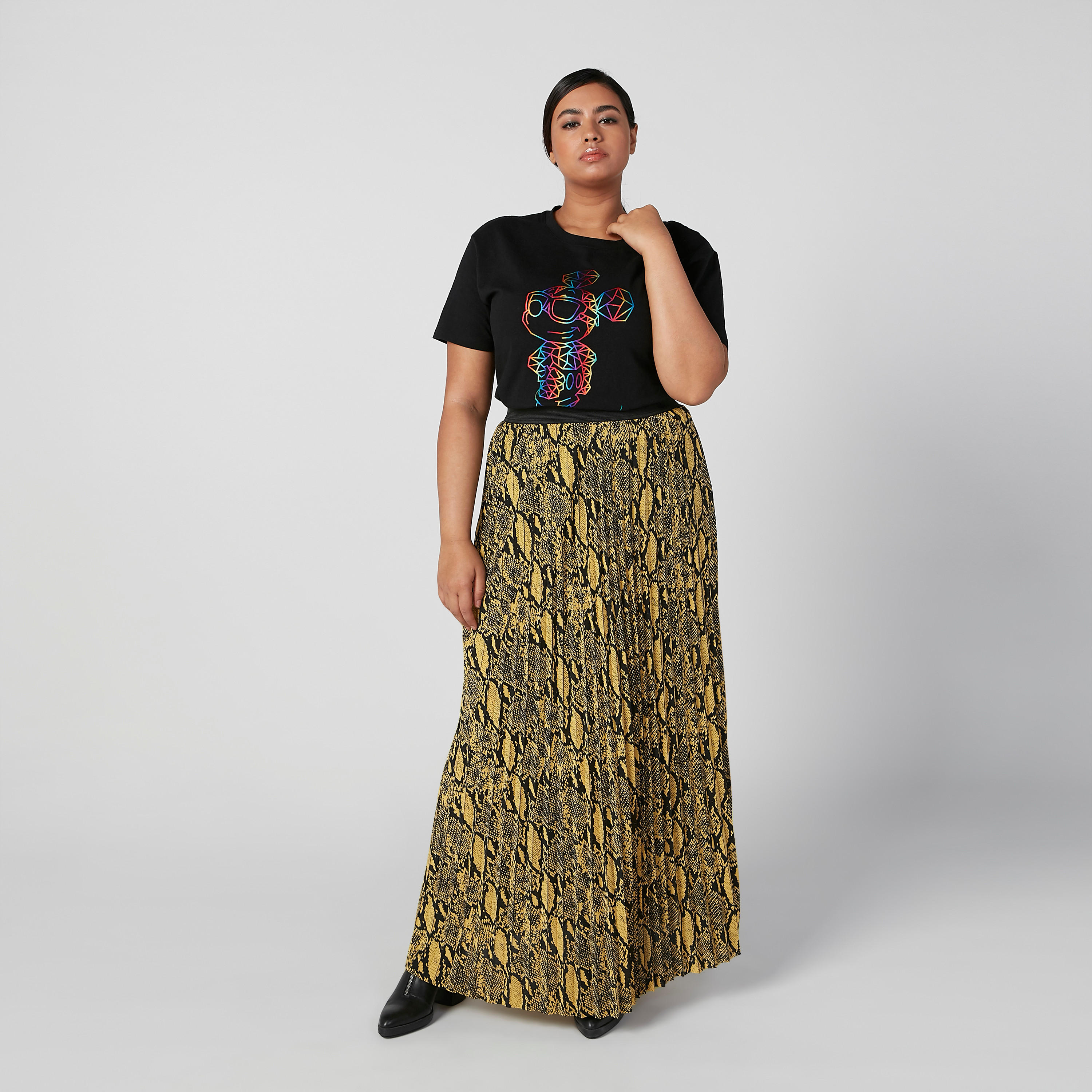 Printed T-shirt with Round Neck and Short Sleeves-women-clothing-tshirts-image-2
