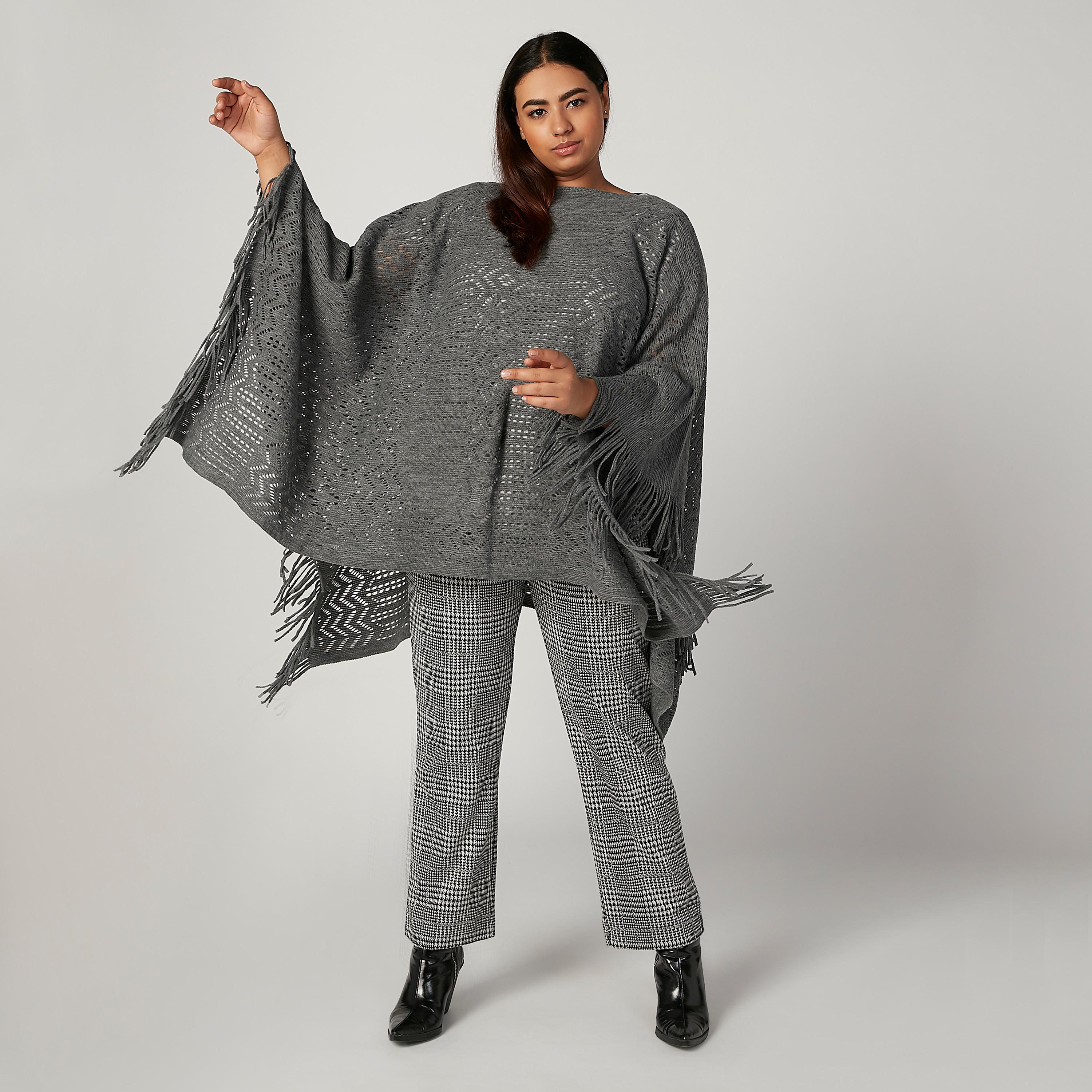كارديجان بونشو بارزة الملمس بياقة قارب وشراشيب-women-winterwear-cardigansandjumpers-cardigans-image-2