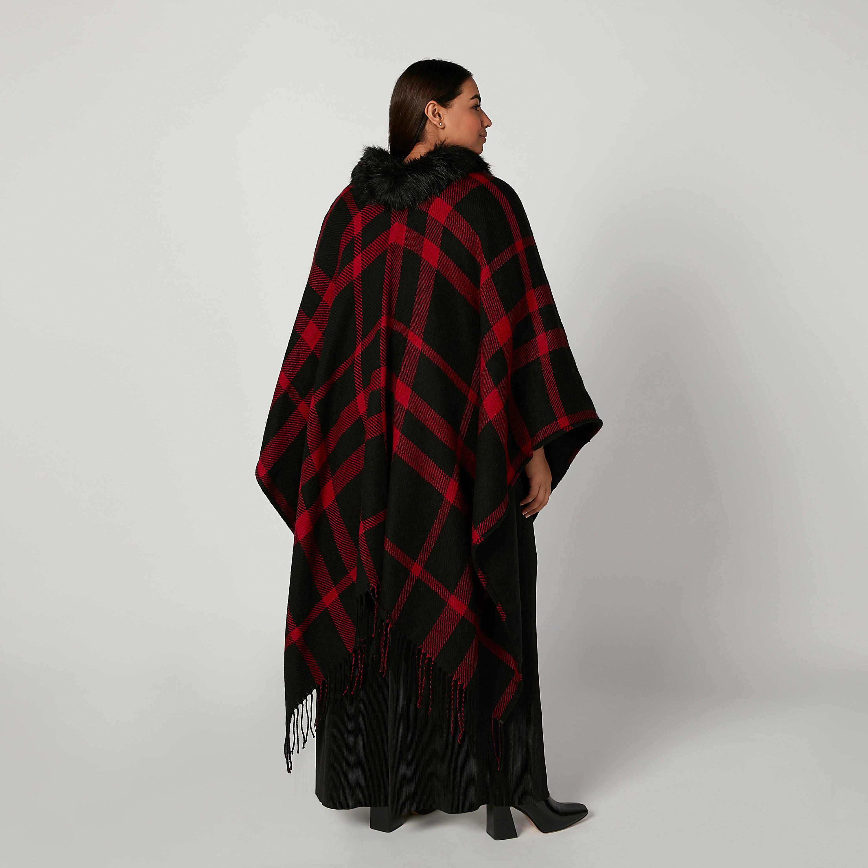 كارديجان كاروهات بشُرّابات-women-winterwear-cardigansandjumpers-cardigans-image-4