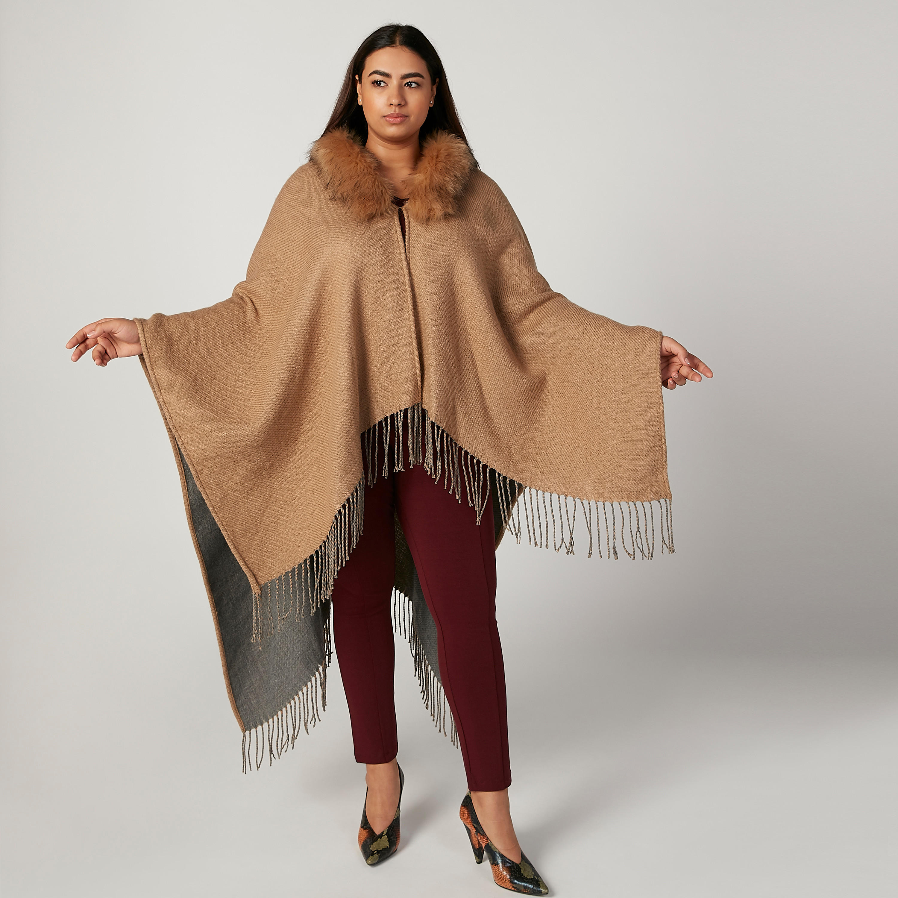 كارديجان بارز الملمس بشراشيب وتفاصيل قطيفة-women-winterwear-cardigansandjumpers-cardigans-image-1