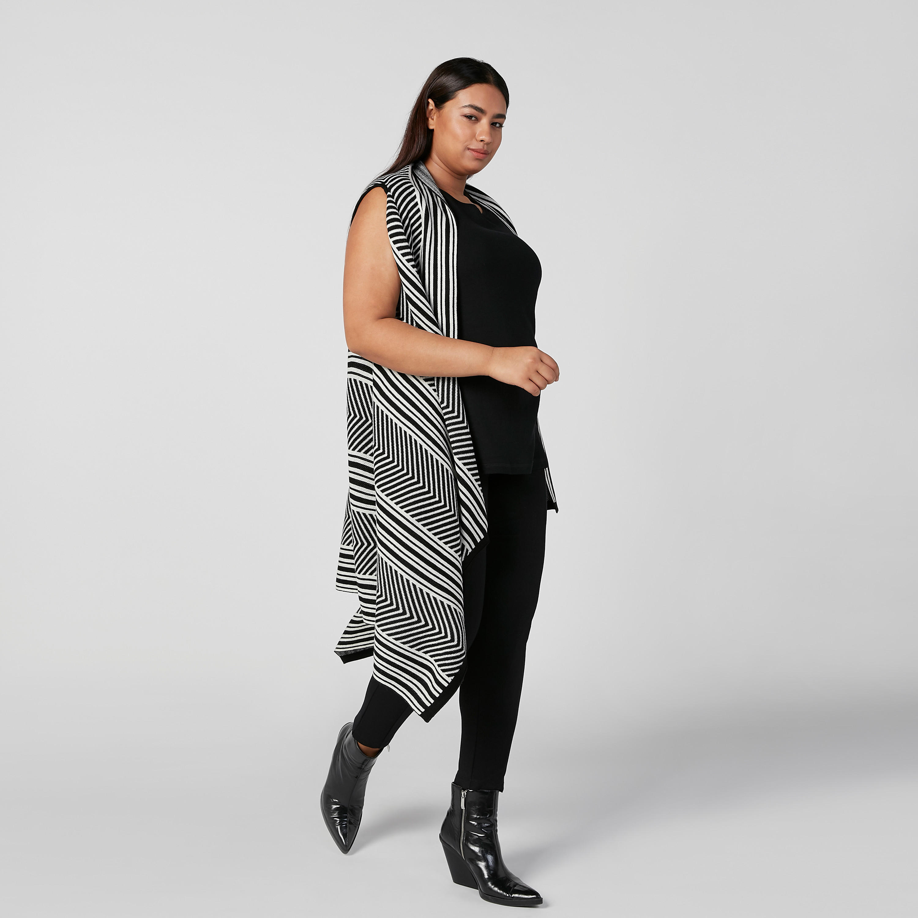 سترة كارديجان مقلمة دون أكمام بحوّاف غير مستوية-women-winterwear-cardigansandjumpers-cardigans-image-2